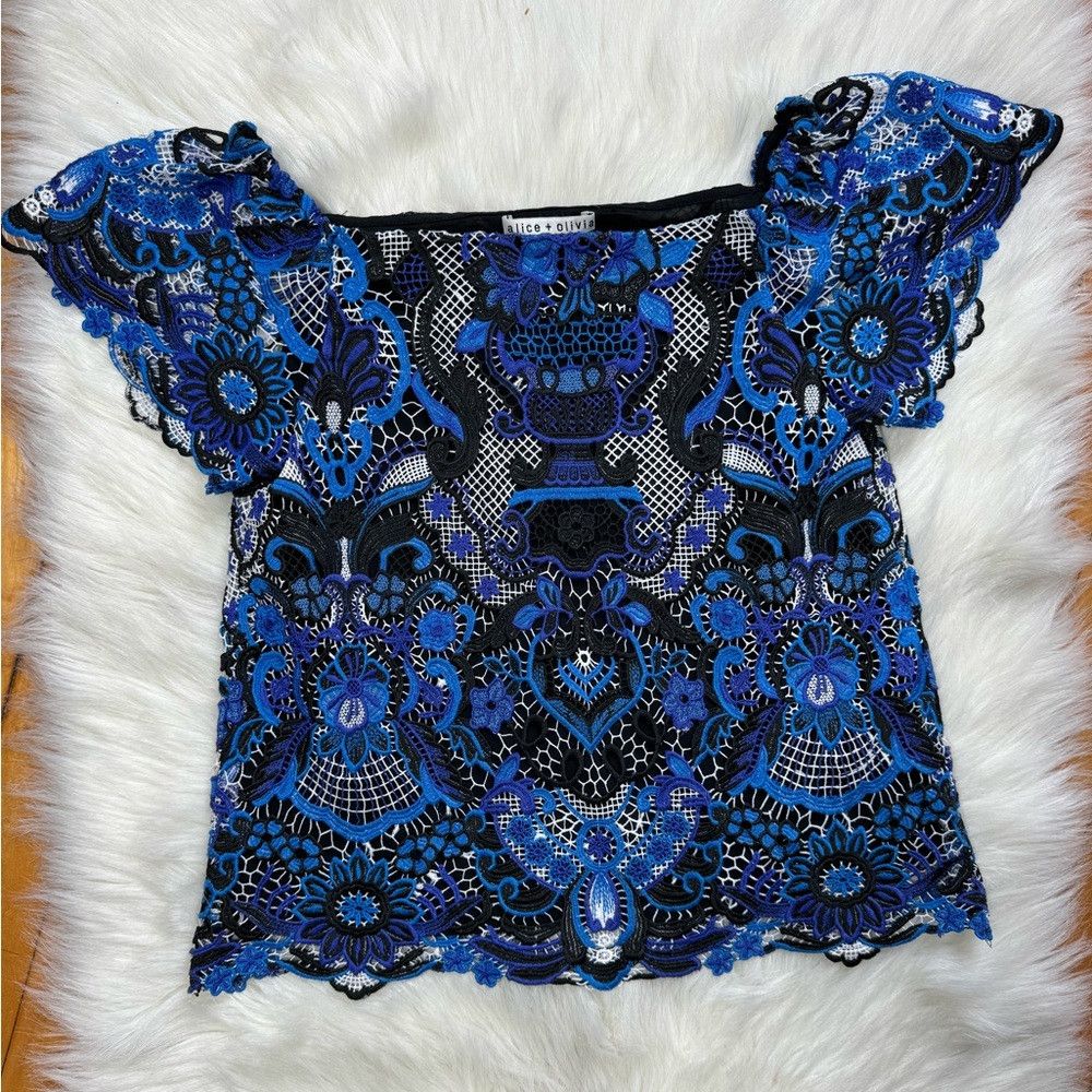 Alice + Olivia Alice + Olivia Maxie Off the Shoulder Guipure Lace Top with Size XS / US 0-2 / IT 36-38 - 2 Thumbnail
