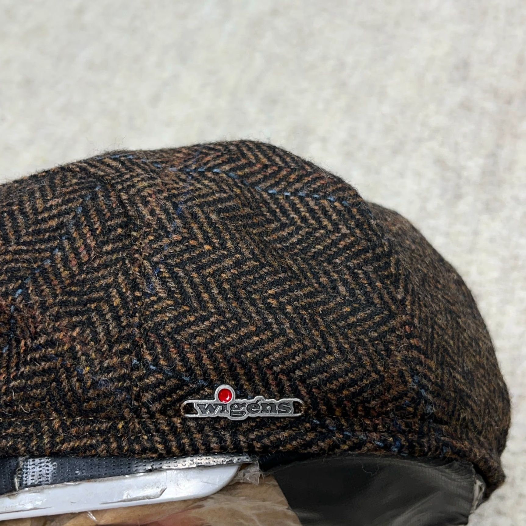 Vintage Wigens Newsboy Hat Cap Mens size 58 Brown Wool Tweed Herringbone Flat Ivy Lined Ear Flap Newsboy Style Outdoor Mens Size ONE SIZE - 6 Thumbnail