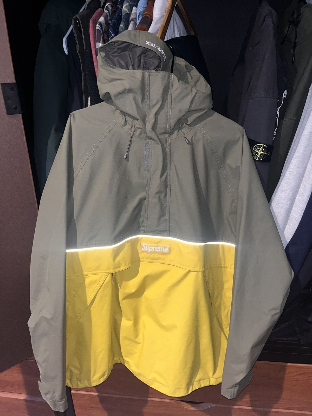 Supreme Supreme Goretex anorak Size US L / EU 52-54 / 3 - 3 Thumbnail