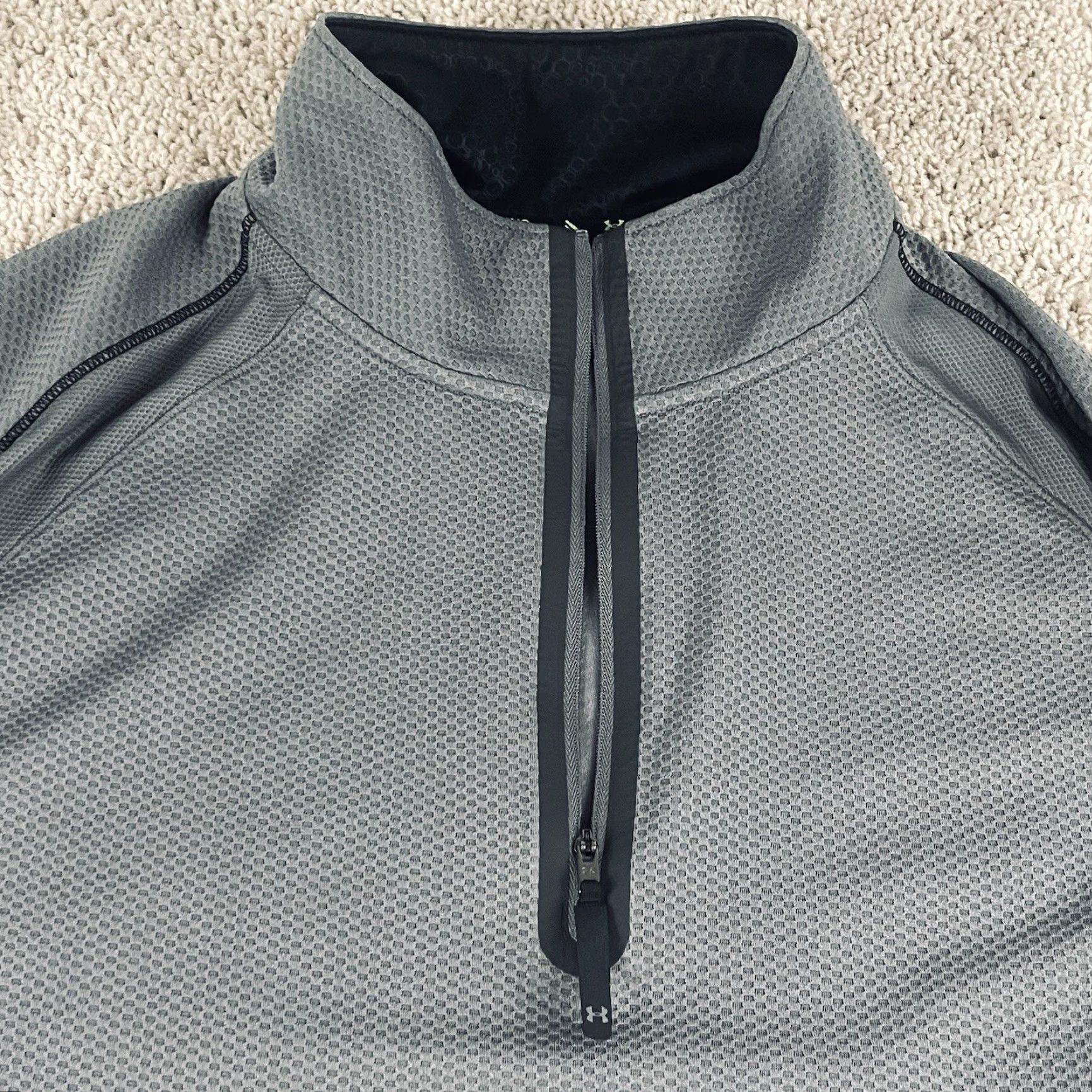 Under Armour Under Armour Pullover Mens XL Gray Combine Training 1/4 Zip Jersey Moisture Wicking Slim Fit Long Sleeve Gym 1/4 Zip E42 Size US XL / EU 56 / 4 - 7 Thumbnail