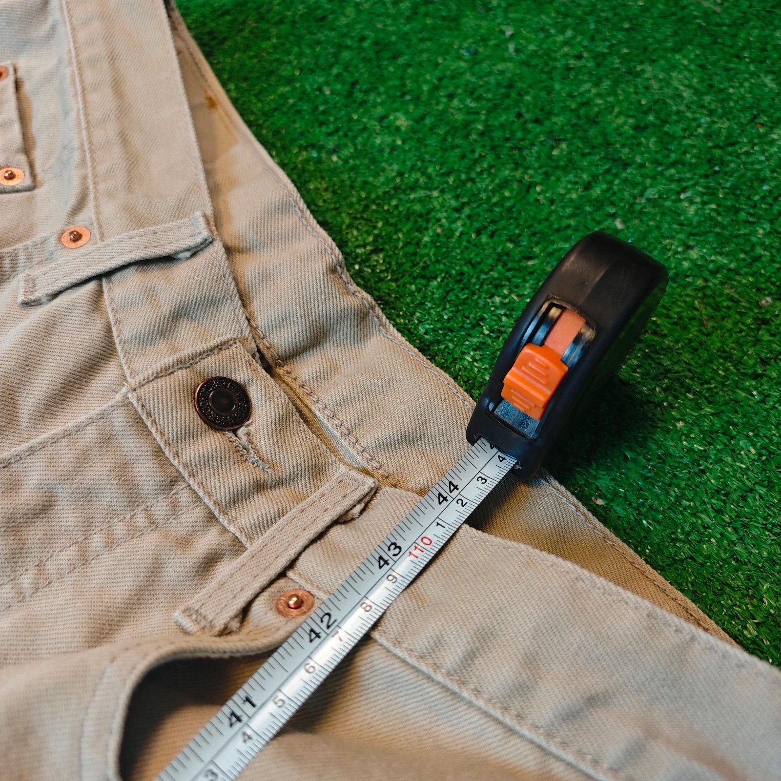 Levi's Vintage Clothing Vinatge Levi's 615 Jeans Mens 34x34 Beige straight 90s Size US 34 / EU 50 - 14 Thumbnail