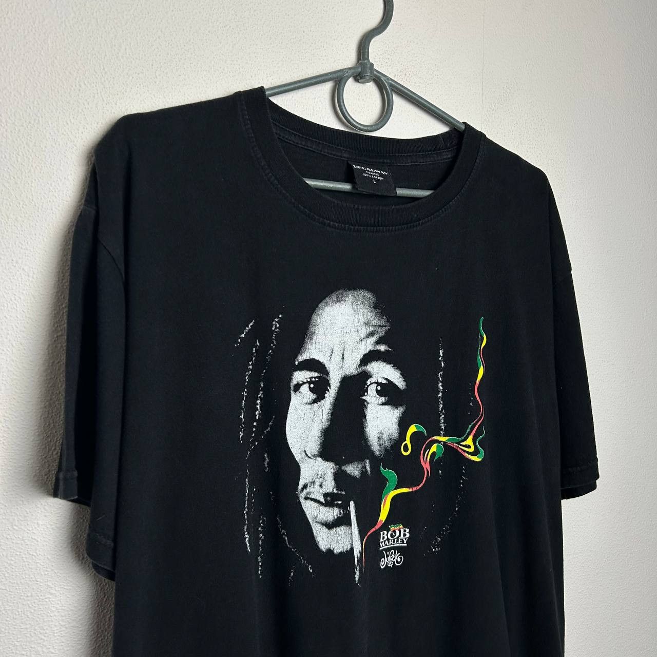 Bob Marley Vintage Bob Marley Big logo Band 2000s tee size L Size US L / EU 52-54 / 3 - 2 Thumbnail