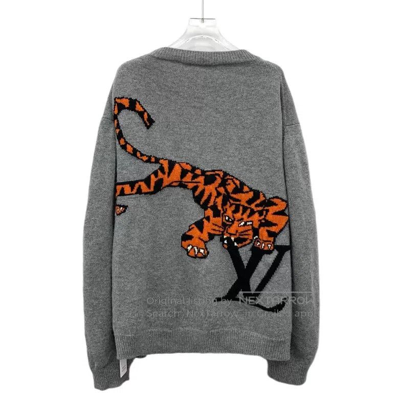 Louis Vuitton Louis Vuitton 22 grey tiger logo embroidered wool crew nec Size US XL / EU 56 / 4 - 2 Thumbnail