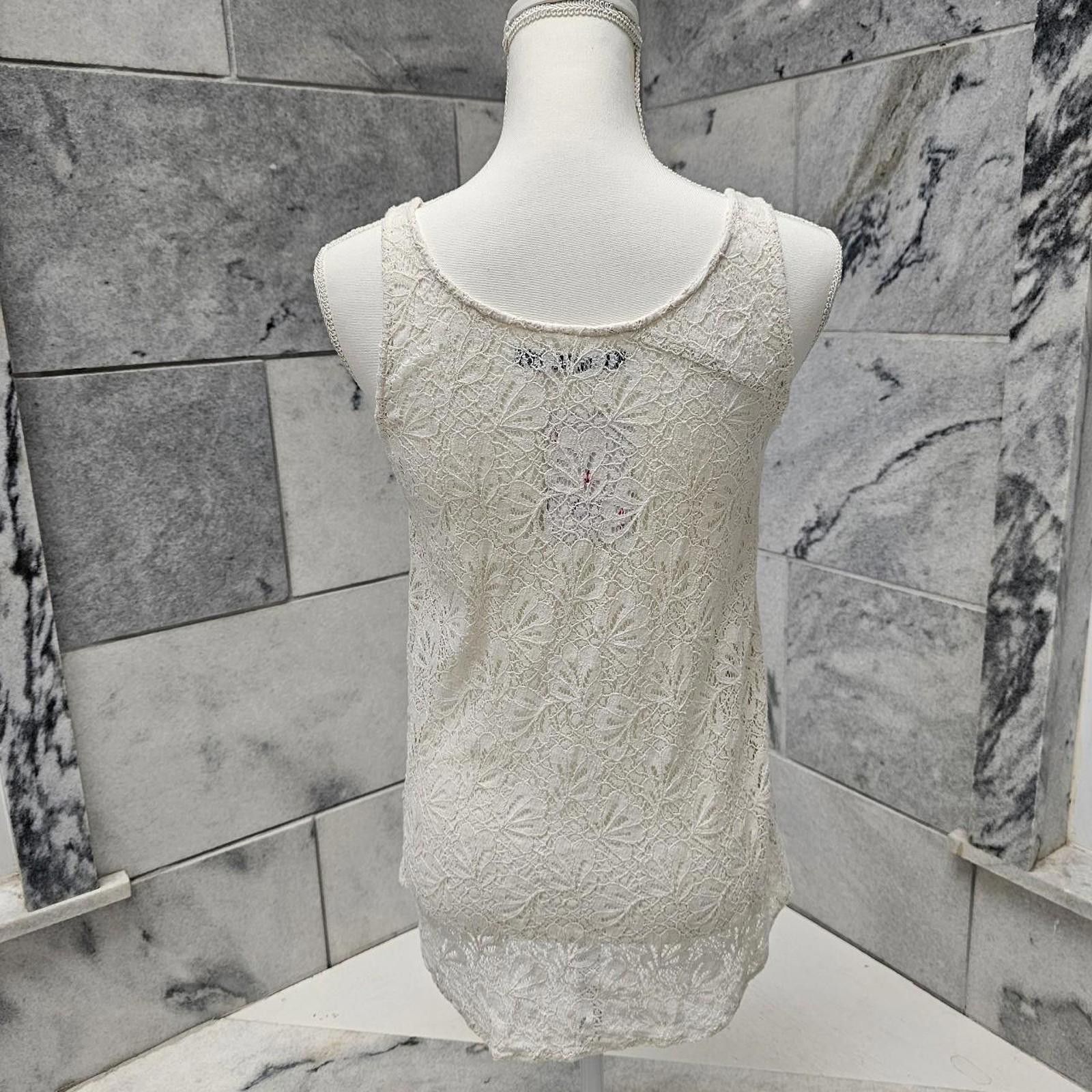 Volcom Volcom Women's Cream Lace Button Front Top Size XS / US 0-2 / IT 36-38 - 5 Thumbnail