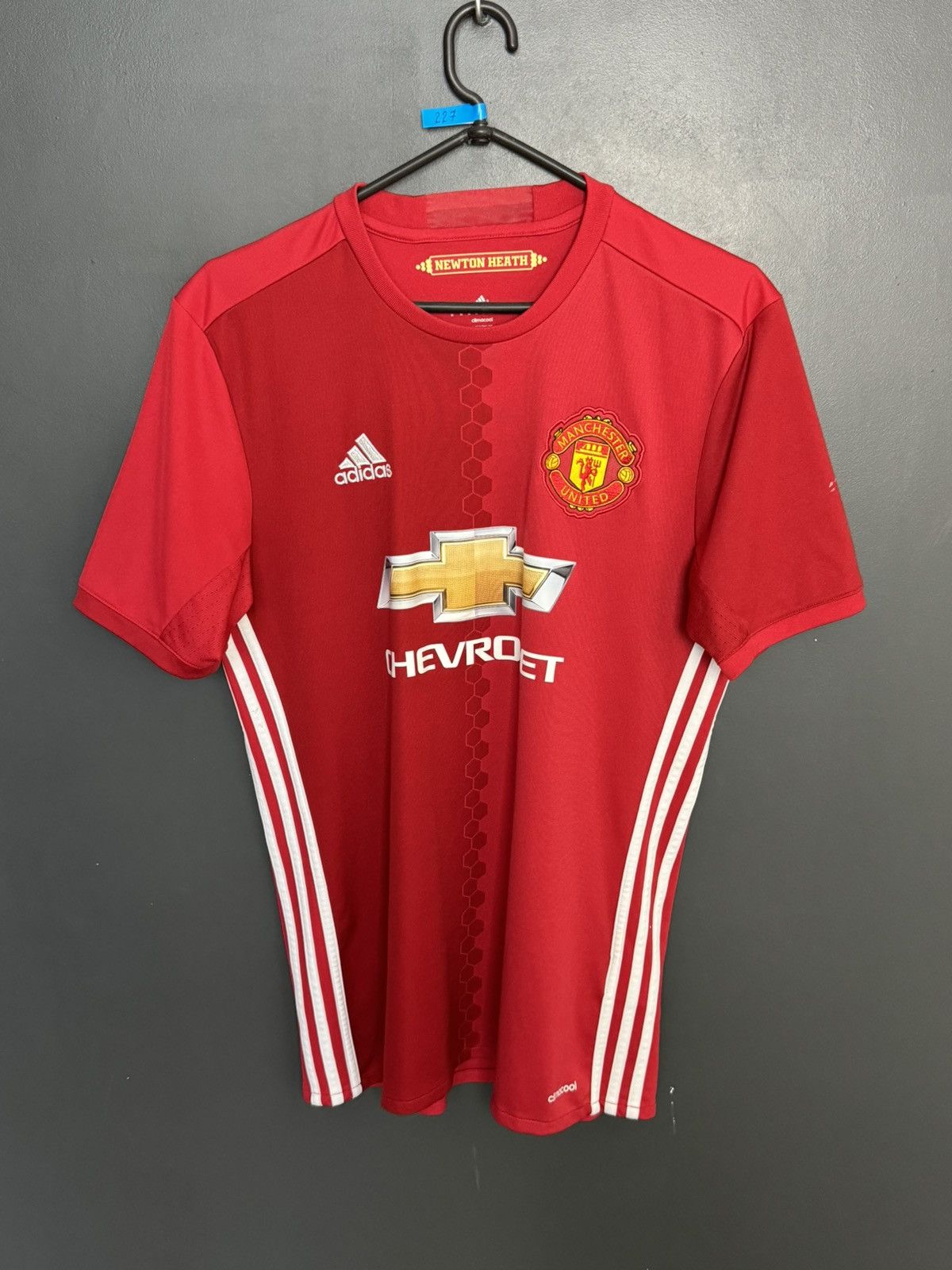 Adidas Manchester United 16/17 Home Football Jersey T-Shirt Size US M / EU 48-50 / 2 - 1 Thumbnail