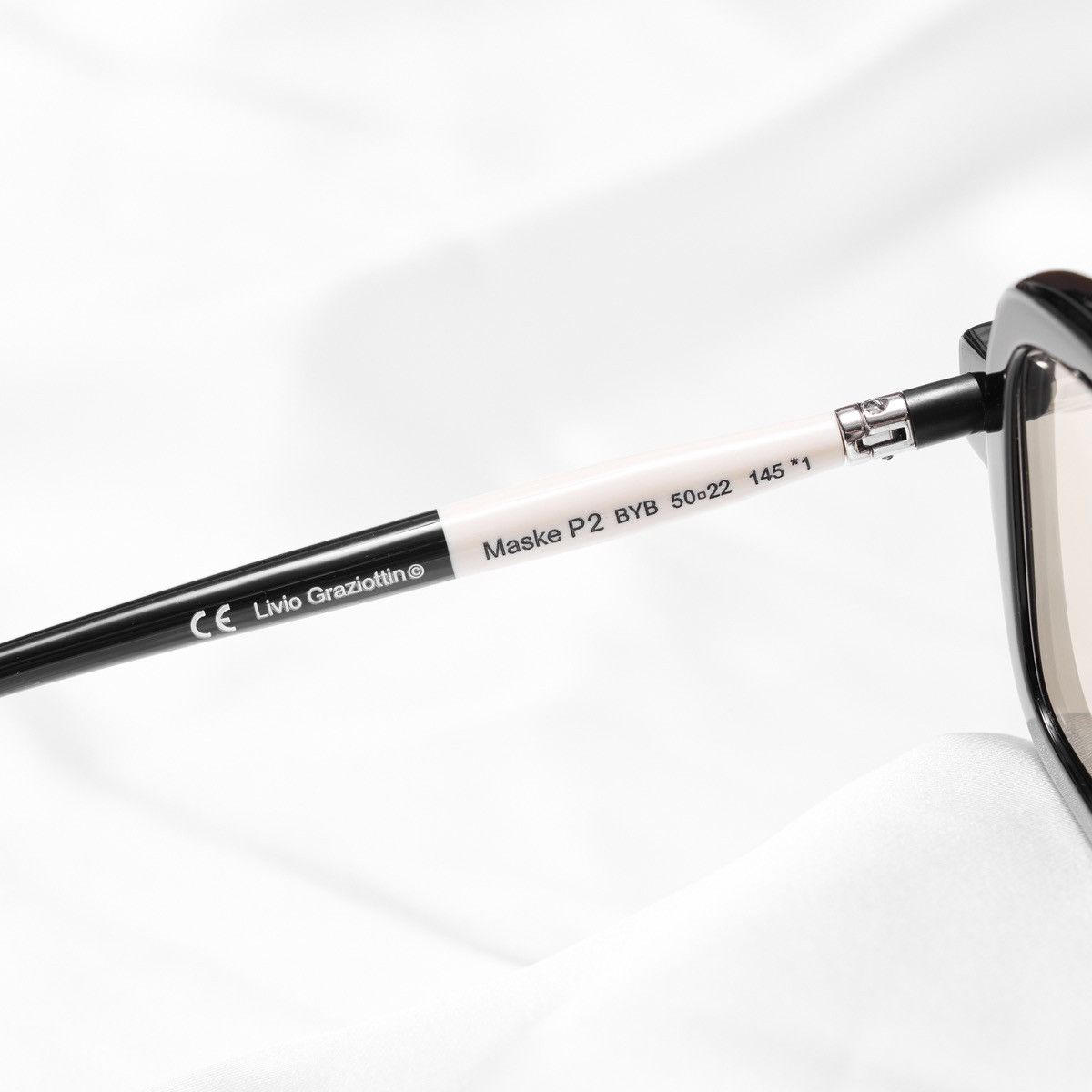 Kuboraum KUBORAUM P2 BYB SUNGLASSES Size ONE SIZE - 5 Thumbnail