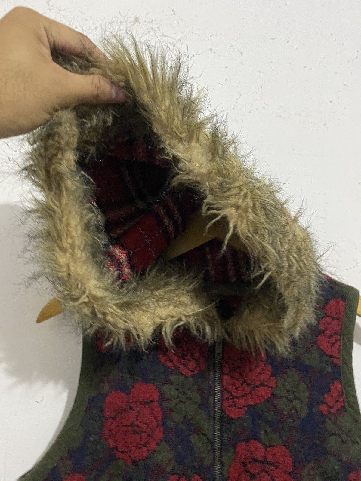 Beauty Beast 🖤BLACKFRIDAY🖤Japan Vest Fur hooded ifsixwasnine lgb styled Size US S / EU 44-46 / 1 - 6 Thumbnail