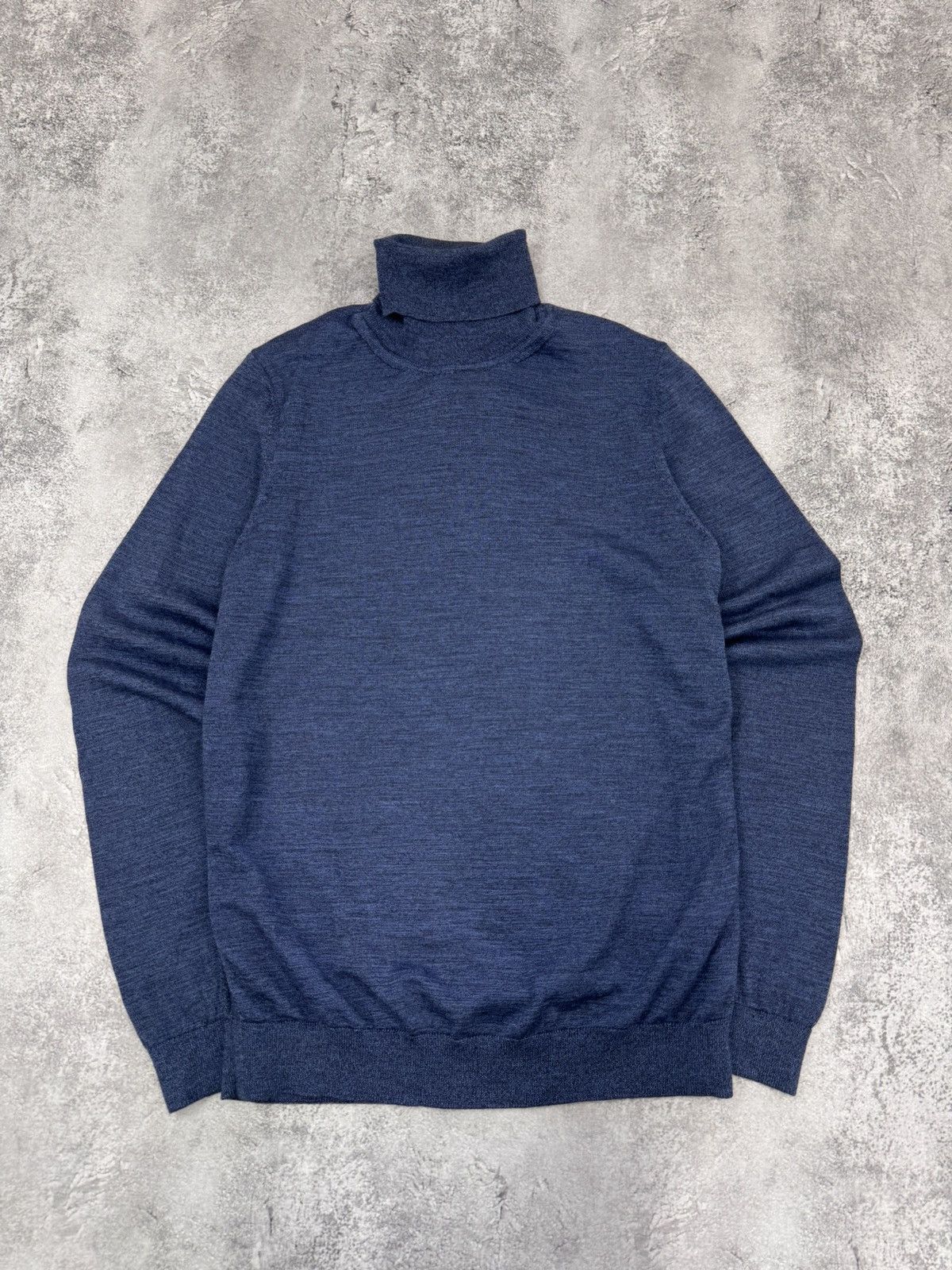 Hugo Boss Hugo Boss Men's Blue Wool Turtle neck Sweater Medium Size US M / EU 48-50 / 2 - 1 Thumbnail
