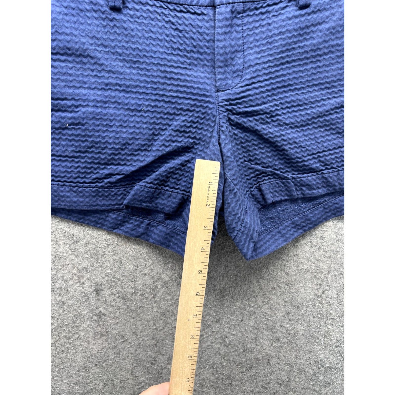 Lilly Pulitzer Lilly Pulitzer Shorts Womens 4 Blue Callahan Short Seersucker Chino Casual Size 27" / US 4 / IT 40 - 4 Thumbnail