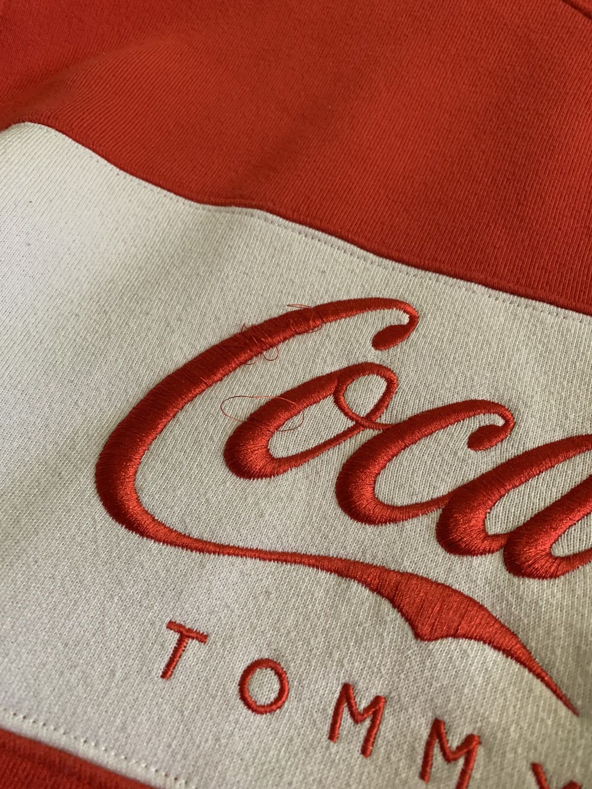 Coca Cola × Tommy Jeans × Vintage Tommy Jeans Coca Cola sweatshirt vintage Size US S / EU 44-46 / 1 - 7 Thumbnail