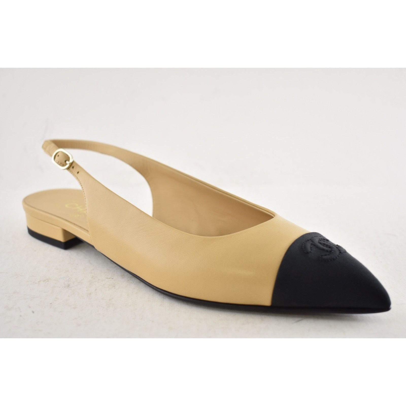 Chanel Chanel 24A Beige Leather Black CC Logo Slingback Flat 37 Size US 6 / IT 36 - 6 Thumbnail