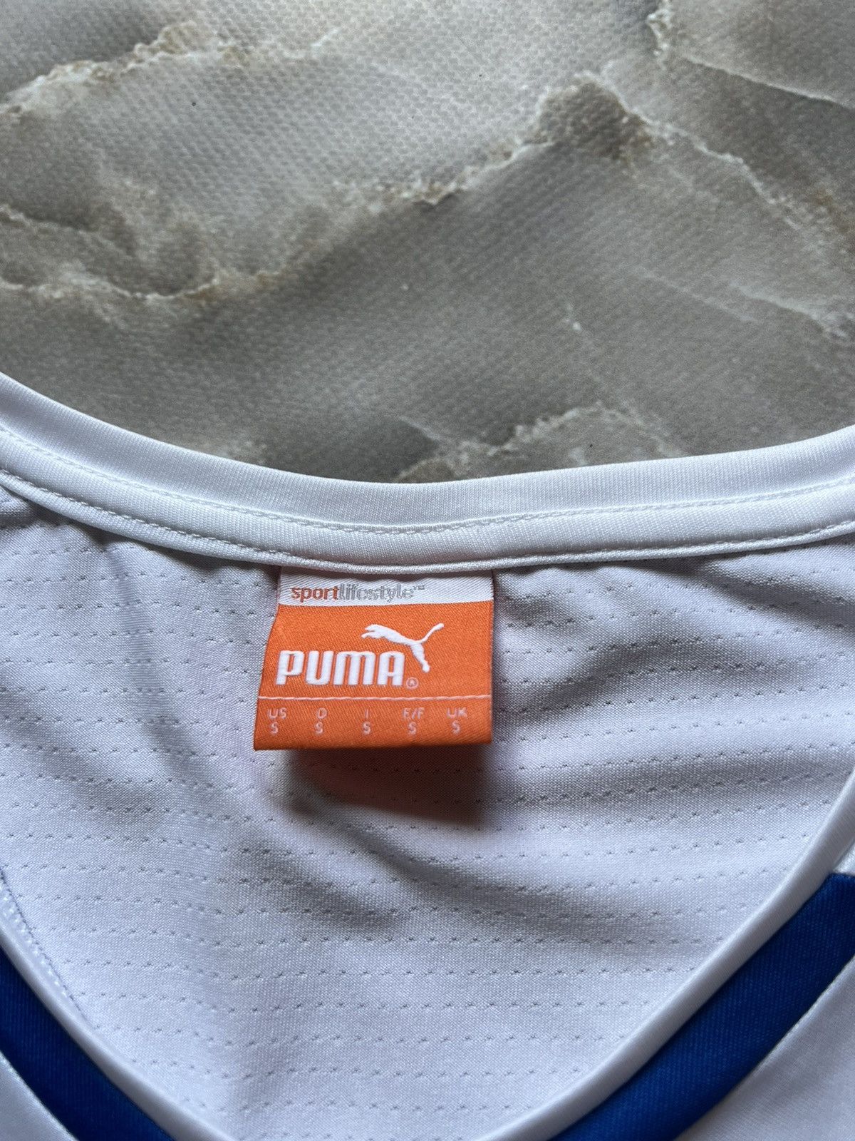 Puma Vintage Puma Italia Y2k soccer jersey Size US S / EU 44-46 / 1 - 7 Thumbnail