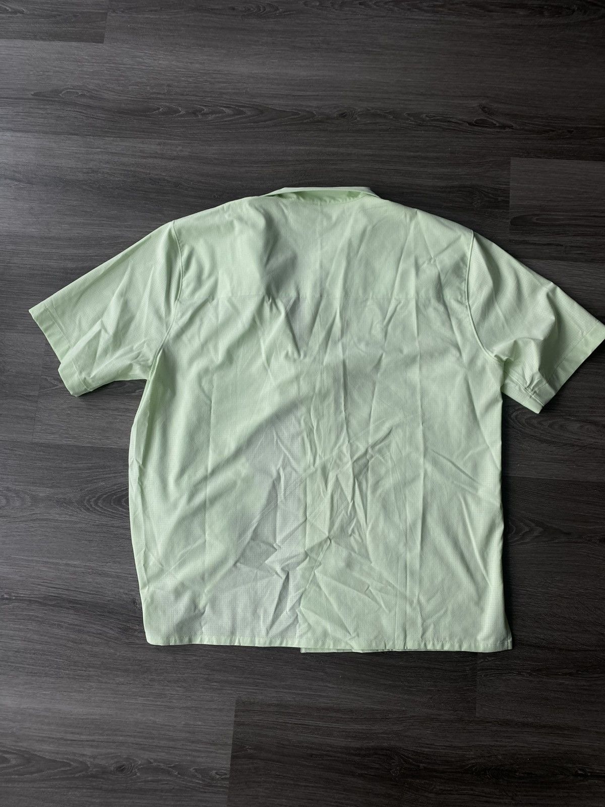 Lululemon Lime Green Camp Collar Lululemon Shirt Size US L / EU 52-54 / 3 - 2 Thumbnail