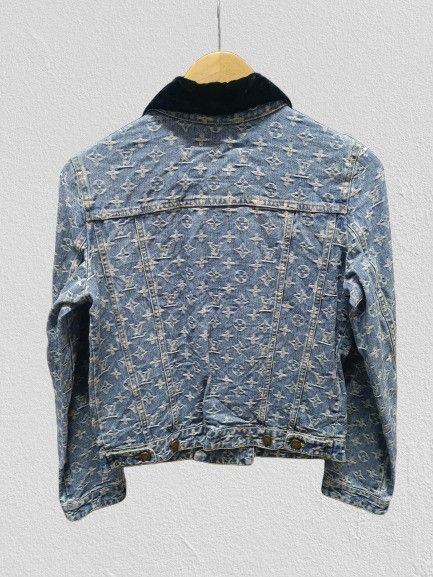 Louis Vuitton LOUIS VUITTON Monogram Denim Jacket AW05 Size XS / US 0-2 / IT 36-38 - 2 Thumbnail