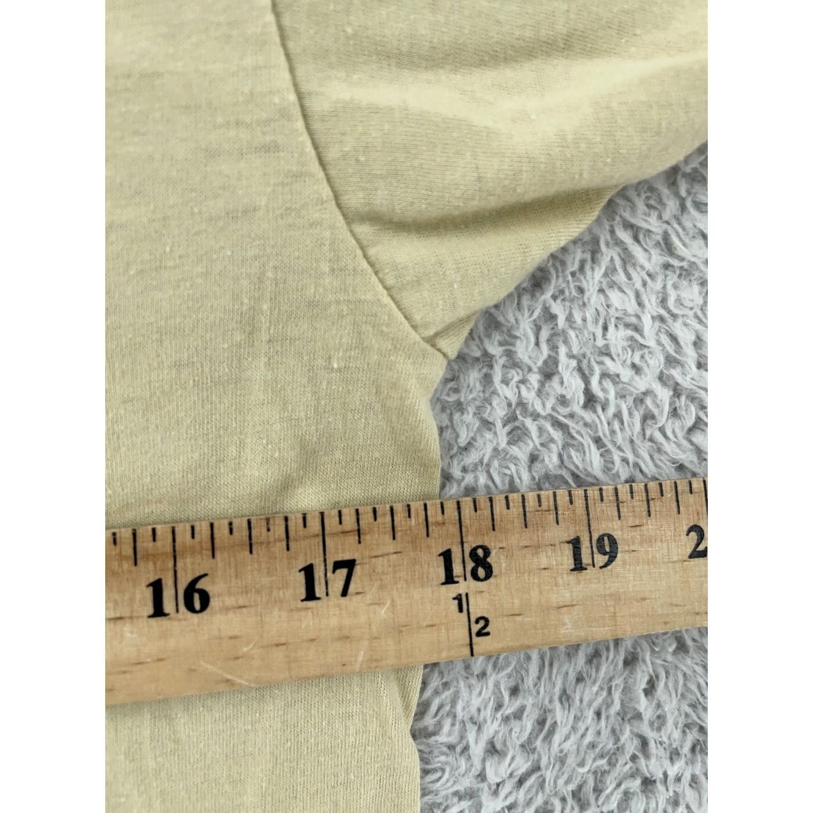 Vintage VINTAGE Screen Stars T-Shirt Mens S Tan USA Short Sleeve Crew Neck Cotton, Polyester Breathable, Easy Care, 80s, Single Stitch, Tan, White? Size US S / EU 44-46 / 1 - 6 Thumbnail