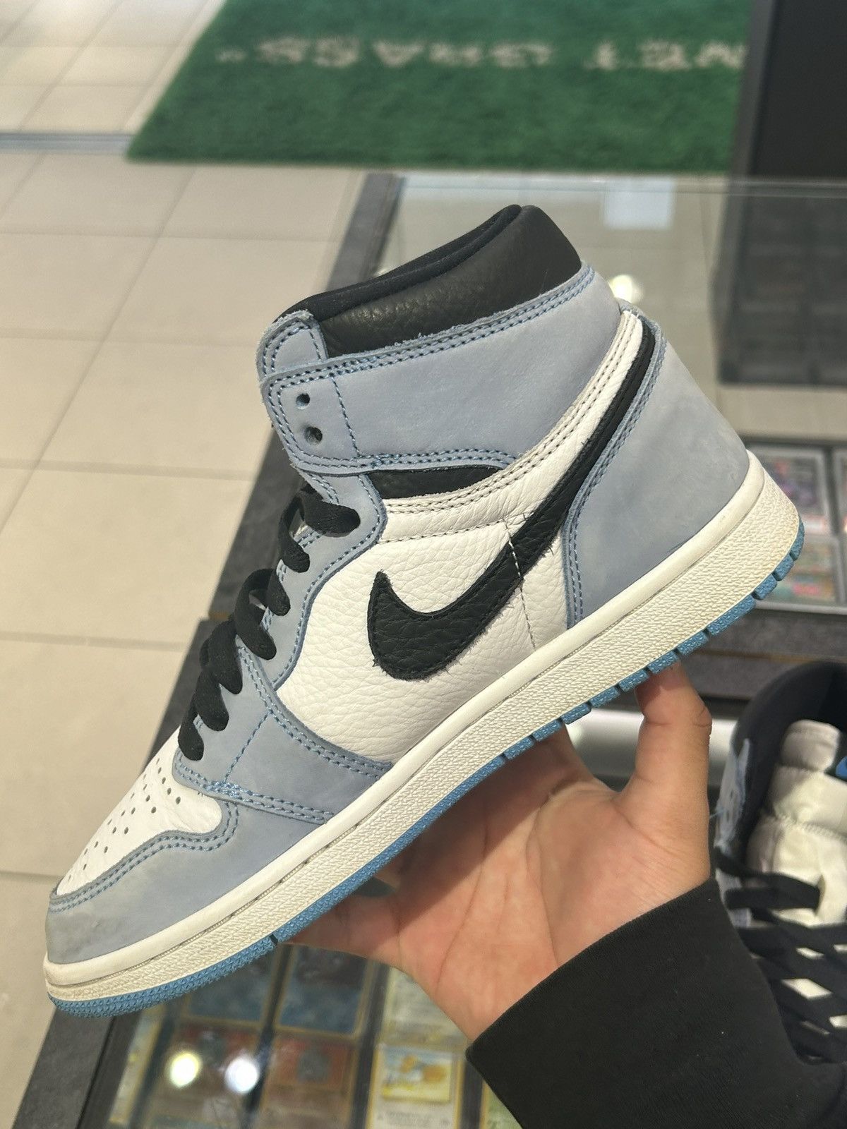Jordan Brand Jordan 1 University Blue 2020 Size US 7.5 / EU 40-41 - 7 Thumbnail