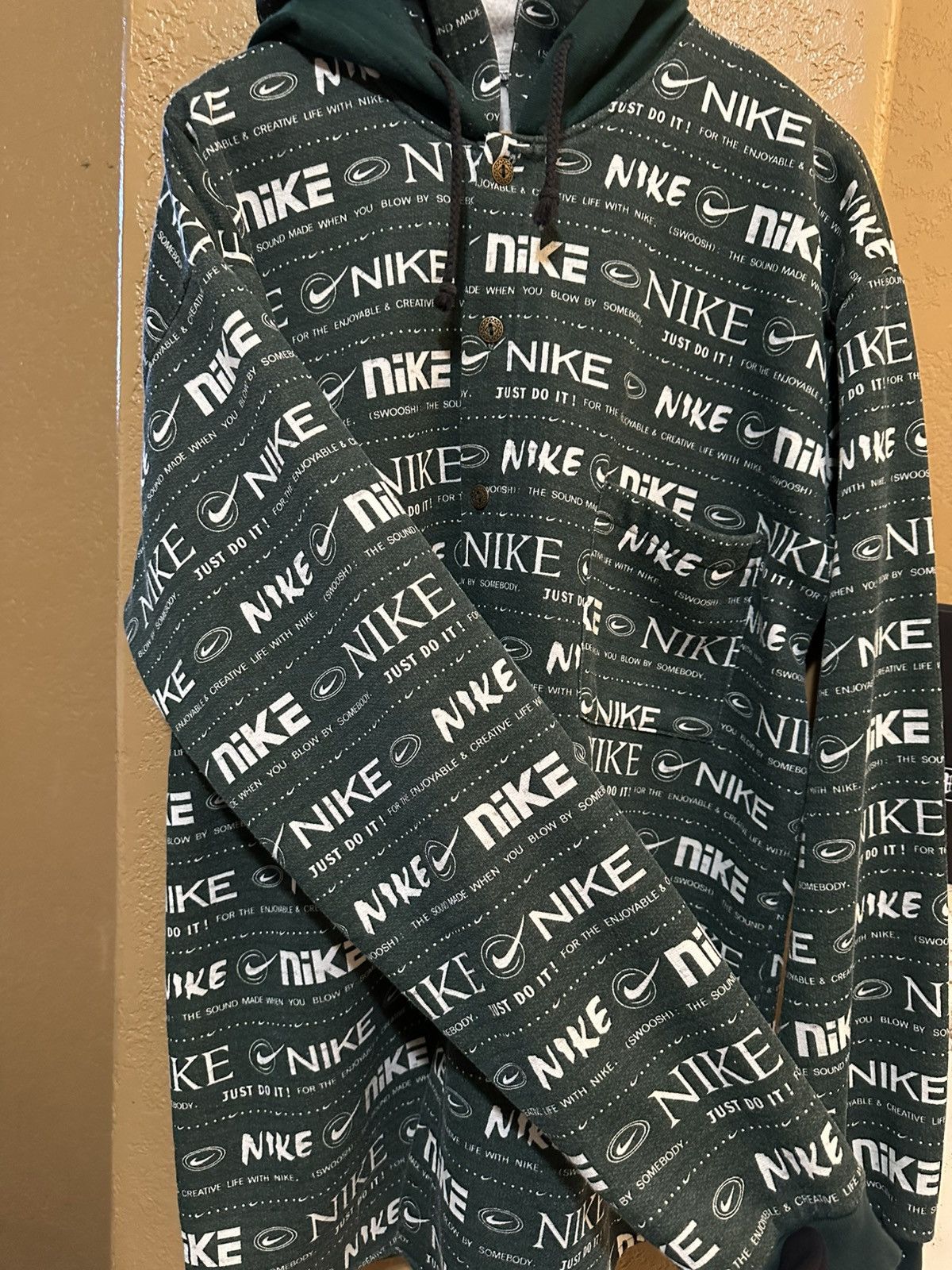 Nike GRAIL Vintage 90s Nike AOP Hoodie XL Green Size US XL / EU 56 / 4 - 2 Thumbnail