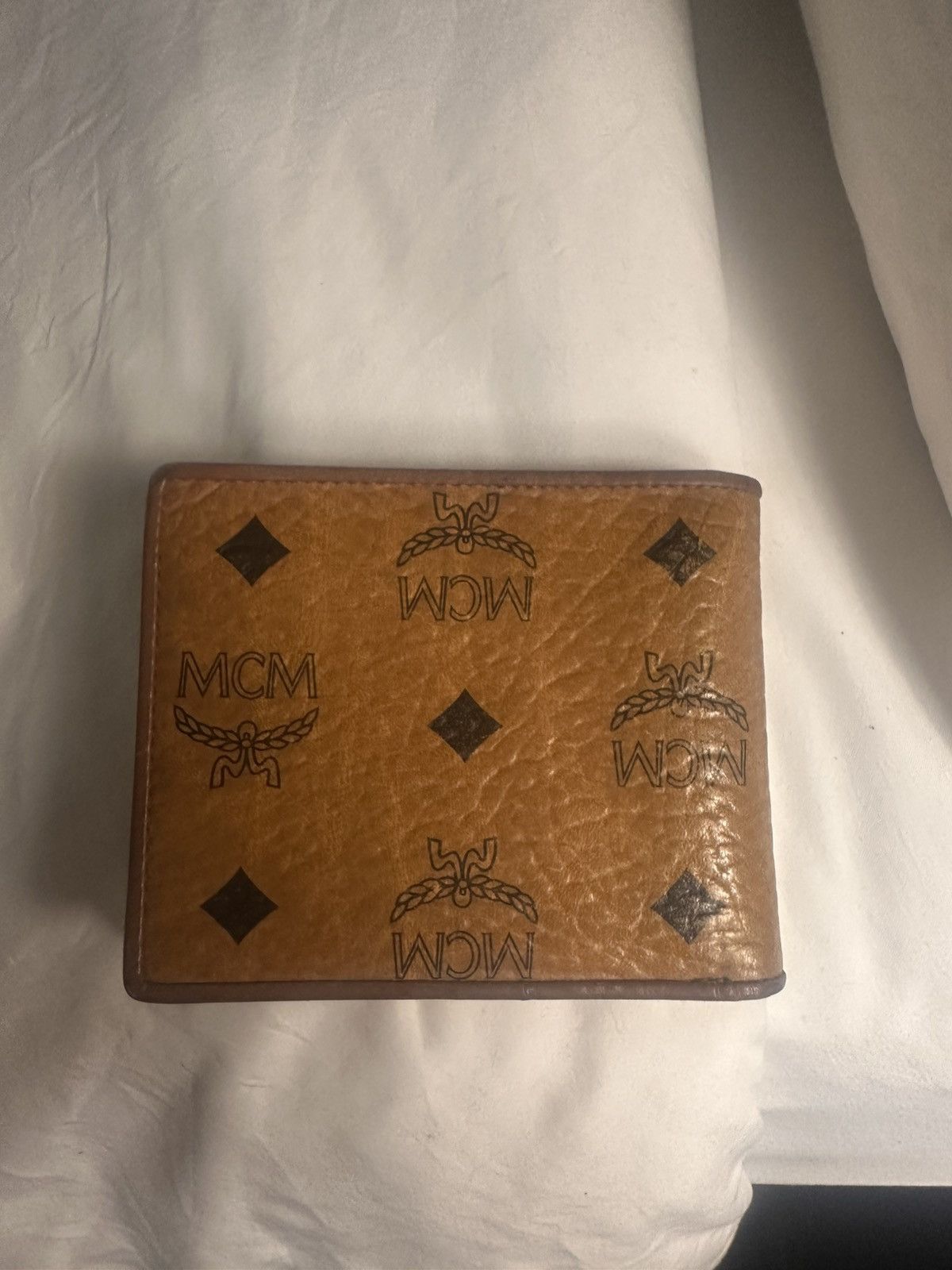 MCM Mcm bifold wallet. Light used really nice condition Size ONE SIZE - 7 Thumbnail