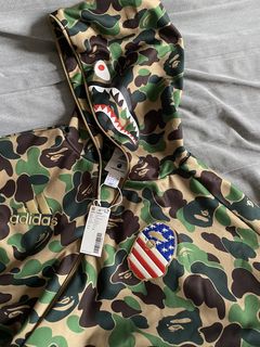 Bape x adidas 2025 sb shark hoodie black