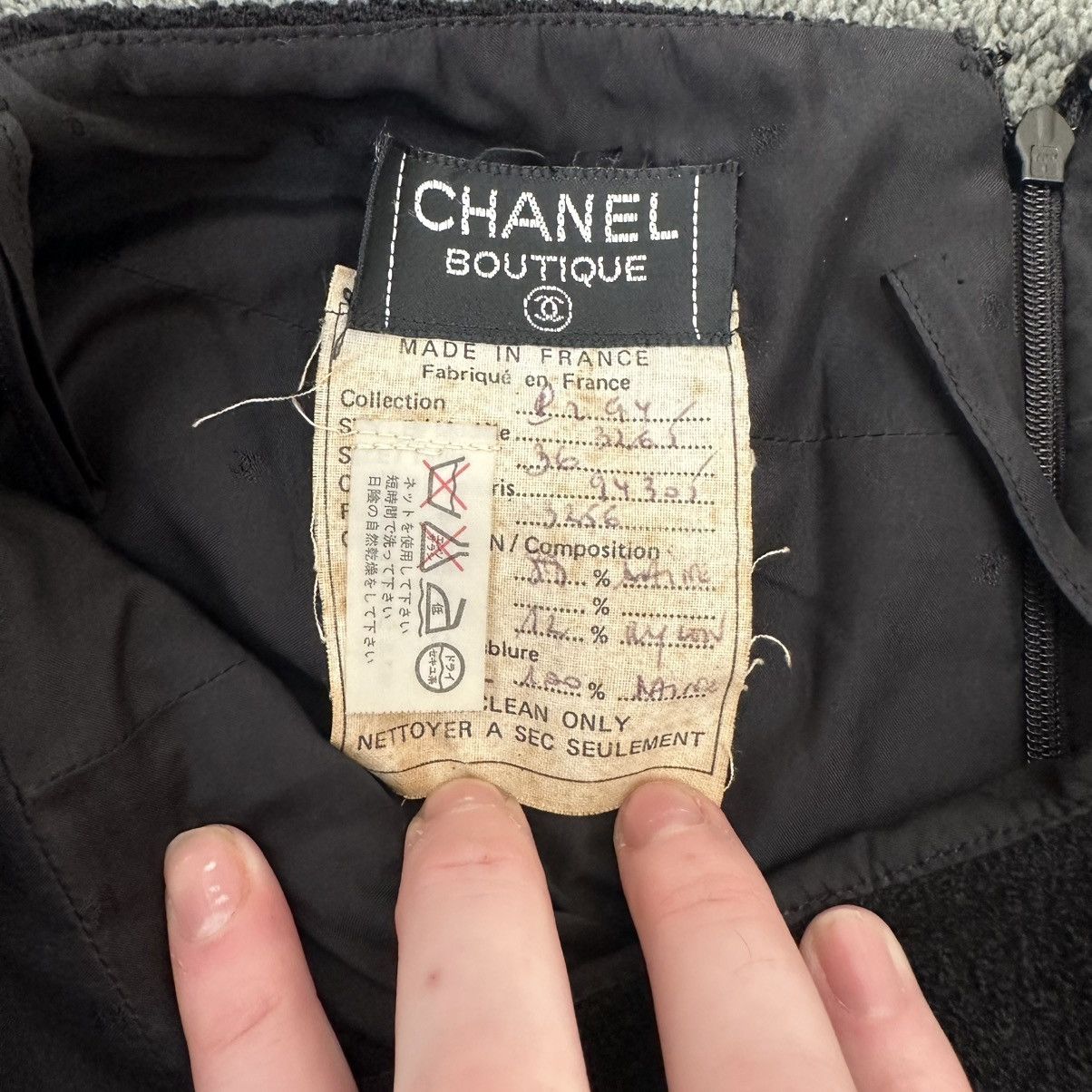 Chanel Archive Chanel Spring 1994 Tweed Skirt Vintage Size 26" / US 2 / IT 38 - 3 Thumbnail