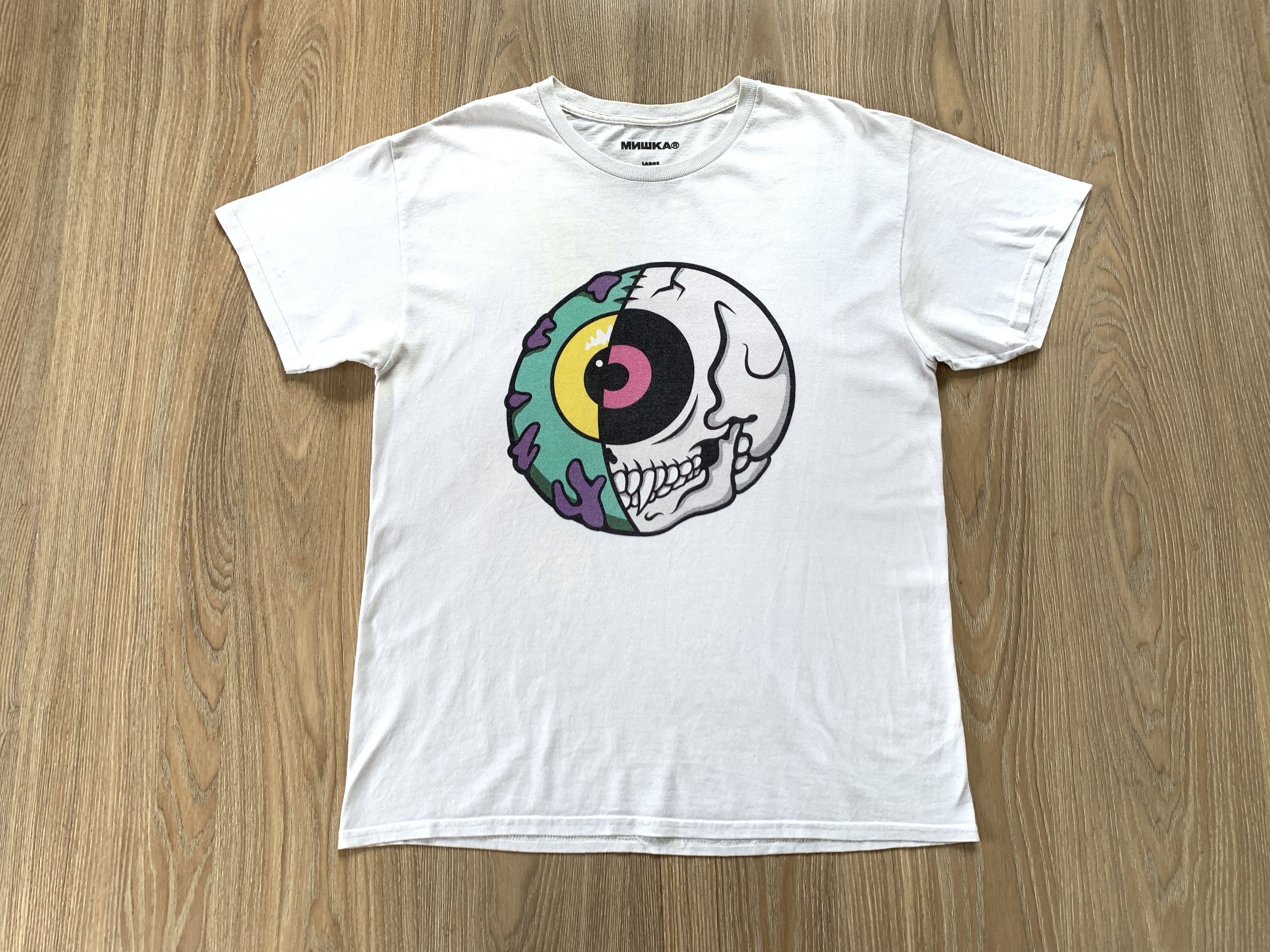 Mishka Rare Mishka White Big Eye Logo T Shirt Size US L / EU 52-54 / 3 - 2 Thumbnail