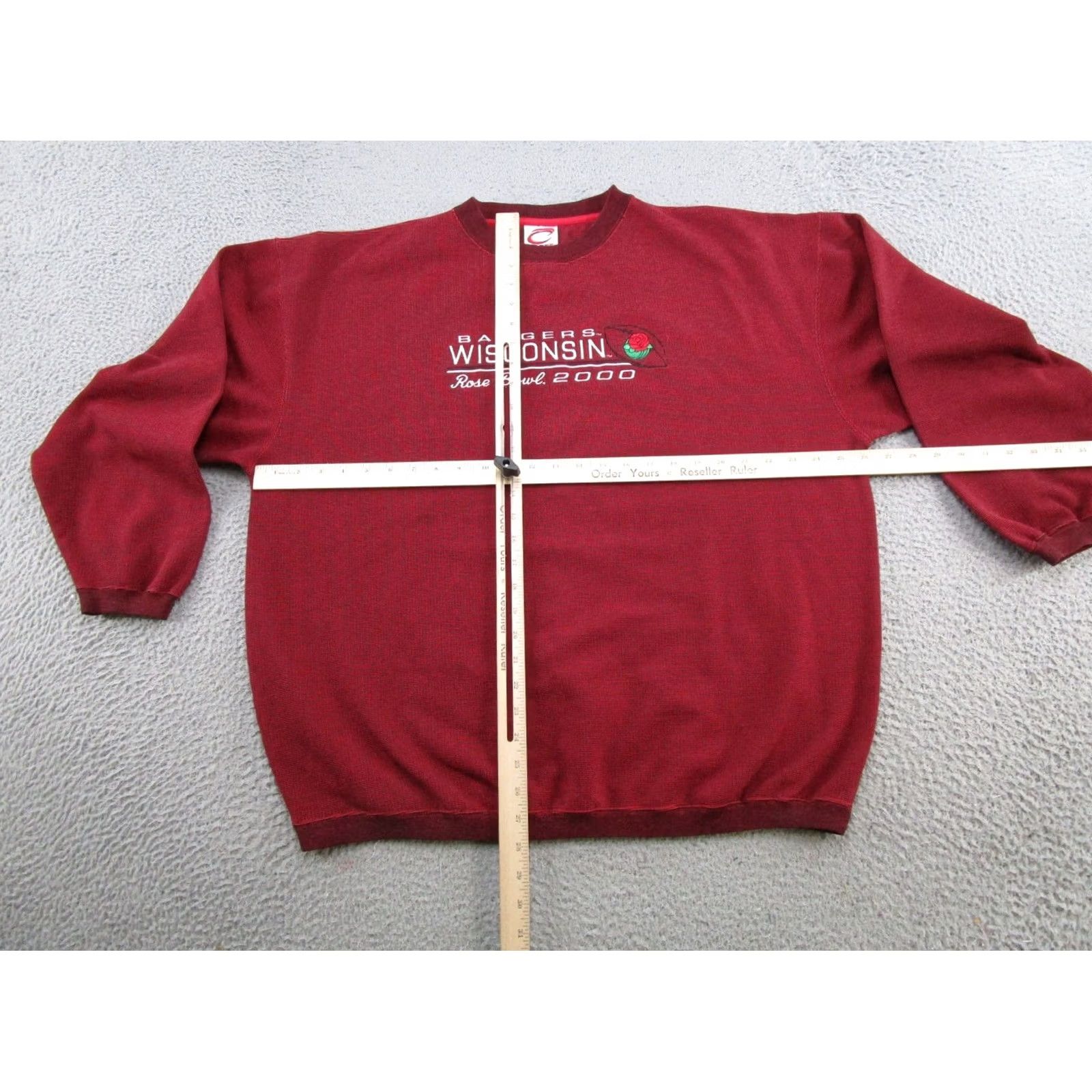 Vintage VINTAGE Wisconsin Badgers Sweatshirt Cadre Red XL Mens Crew Neck Pullover Long Sleeve All Seasons Football Hoodie Sports 2000s Size US XL / EU 56 / 4 - 4 Thumbnail
