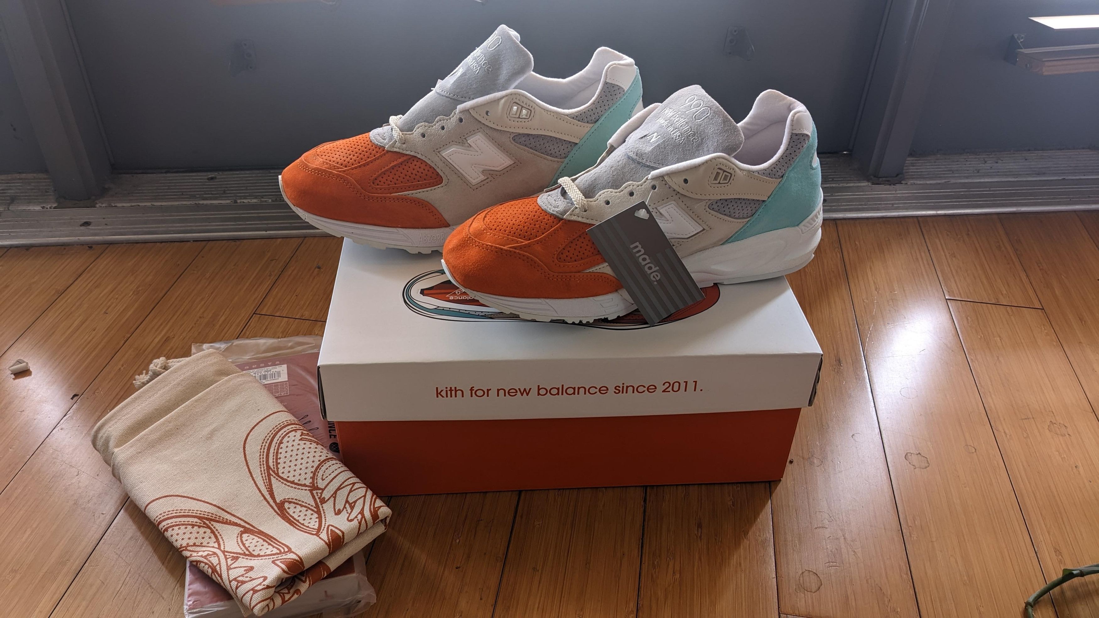 New Balance 990v2 Kith Cyclades M990KC2 NEW - Size 10
