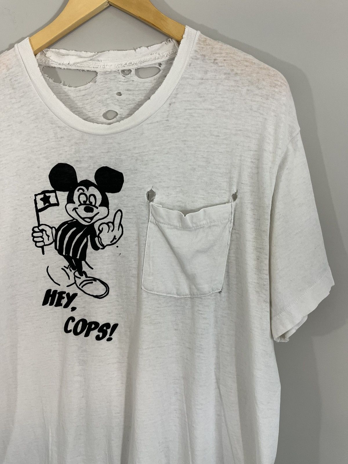 Vintage Single Stitch FUCK YOU Mickey Mouse Disney Thrashed Tee Size US L / EU 52-54 / 3 - 3 Thumbnail