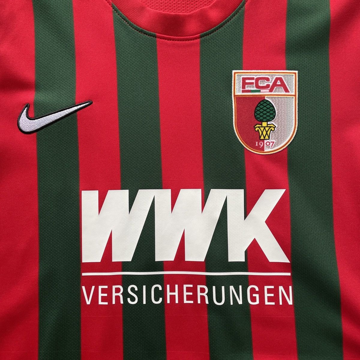 Nike FC Augsburg Home Nike Men’s Jersey Shirt 2021/2022 size S Size US S / EU 44-46 / 1 - 2 Thumbnail