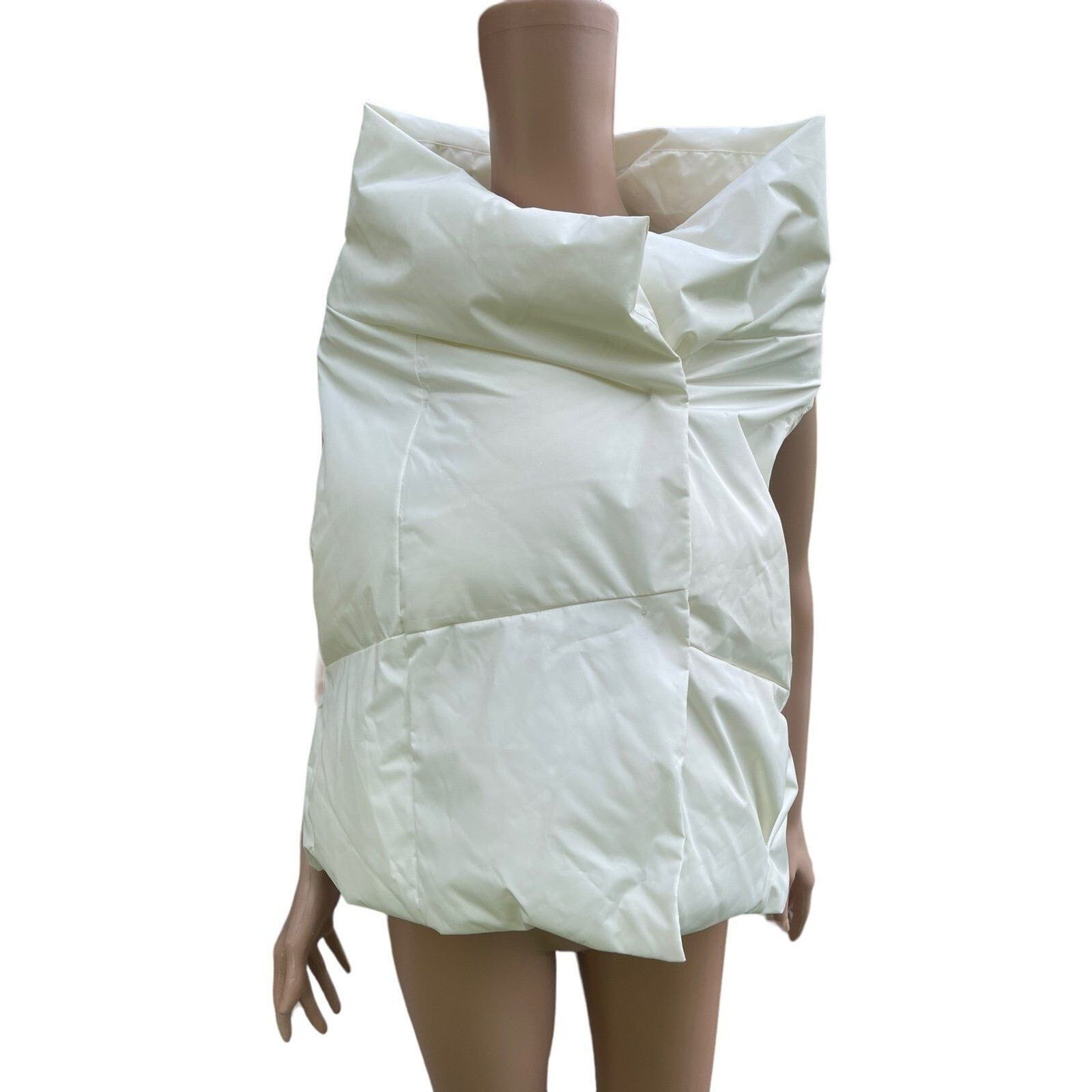 Other Pretty rugged white Waterproof Pretty Puffer Vest SZ:M/L NWT Size S / US 4 / IT 40 - 2 Thumbnail