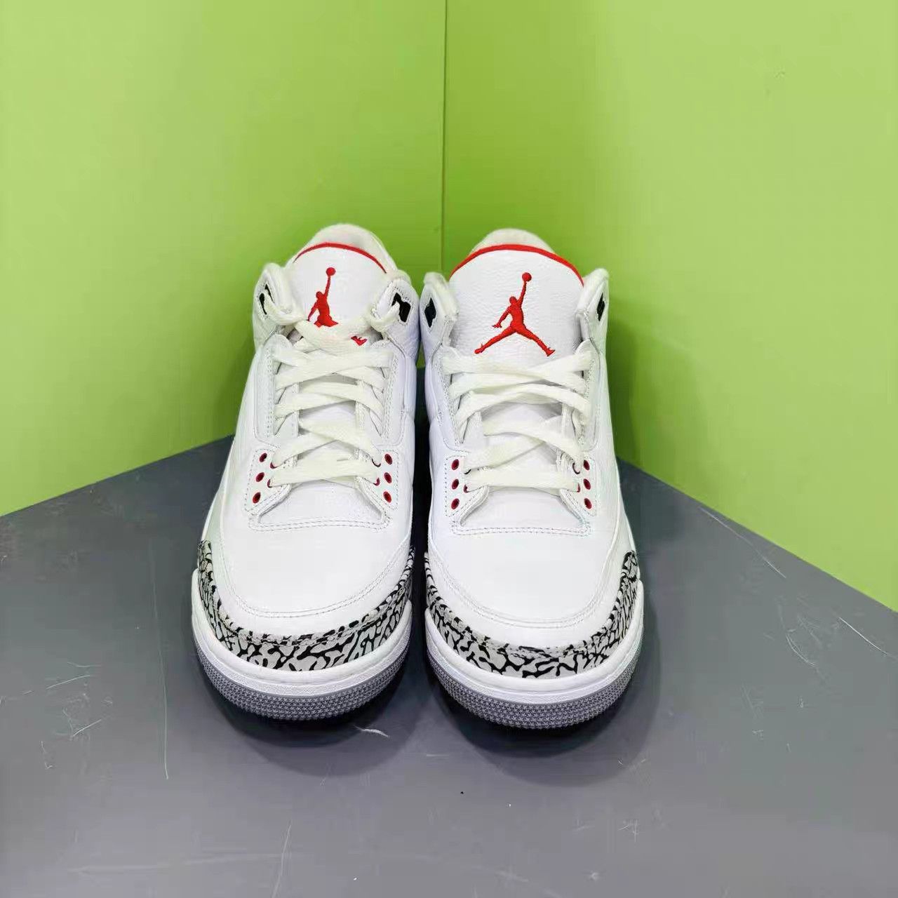 Jordan Brand Air Jordan 3 White Cement Basketball Shoes K15 Size US 11.5 / EU 44-45 - 2 Thumbnail
