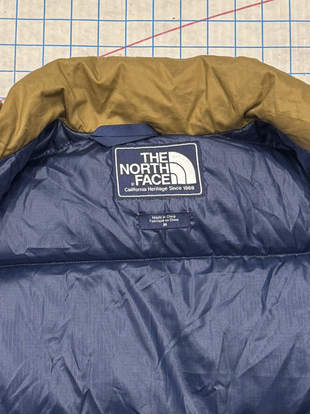 The North Face The North Face Goldish Brown Puffer Vest Mens Size Medium Size US M / EU 48-50 / 2 - 7 Thumbnail