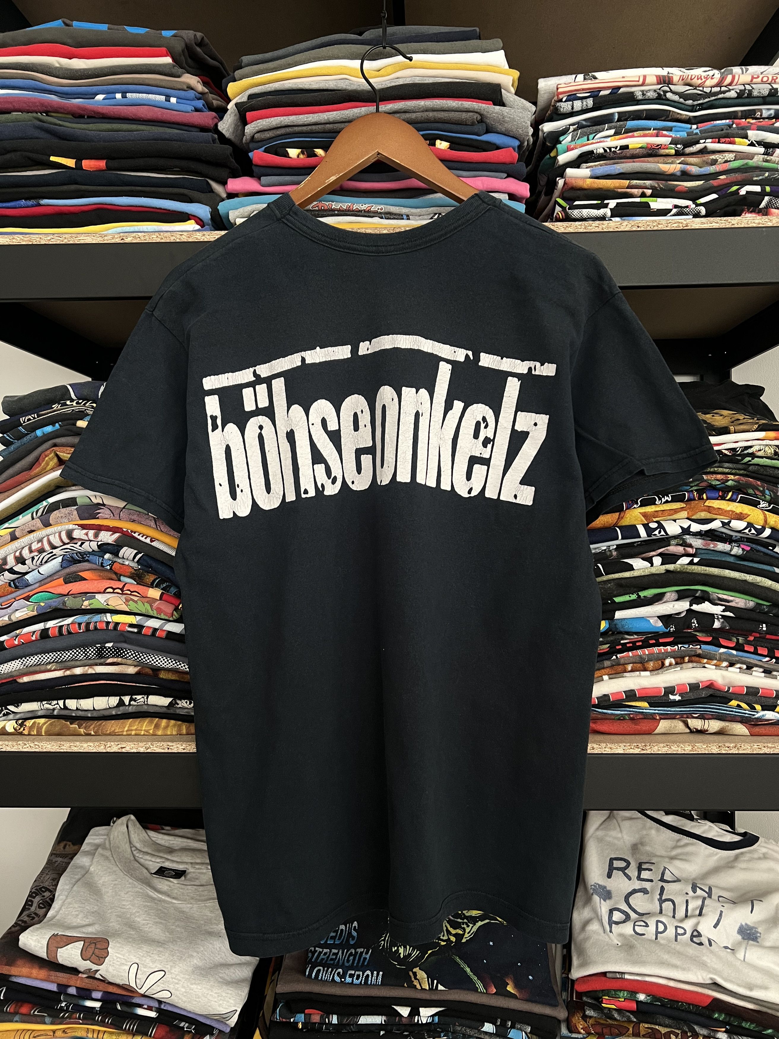 Band Tees Vintage 2000s Böhse Onkelz Rock Band Black T-shirt Size US S / EU 44-46 / 1 - 2 Thumbnail