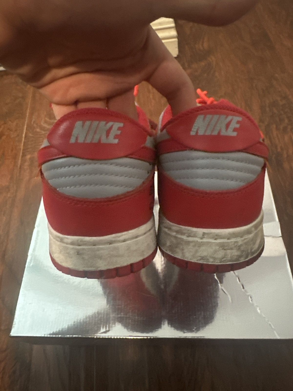 Nike NIKE DUNK LOW OFF-WHITEUNIVERSITY RED Size US 10 / EU 43 - 6 Thumbnail
