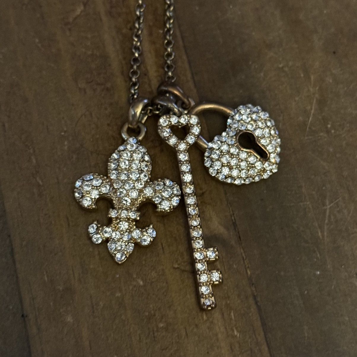 Other Bronze tone pave rhinestone triple pendant necklace Size ONE SIZE - 3 Thumbnail