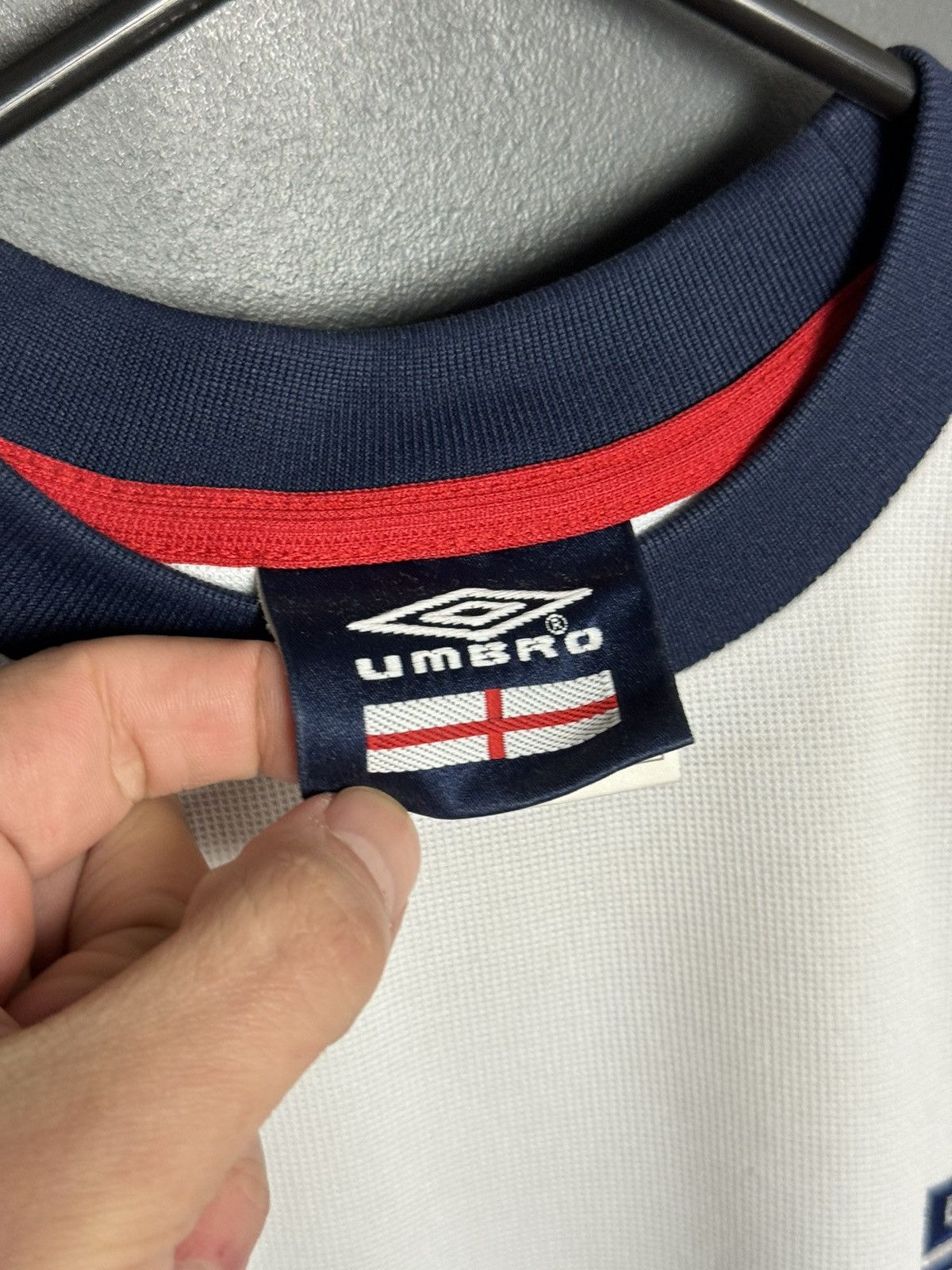 Umbro England National Team 01/03 Training Football Soccer Jersey Size US L / EU 52-54 / 3 - 11 Thumbnail