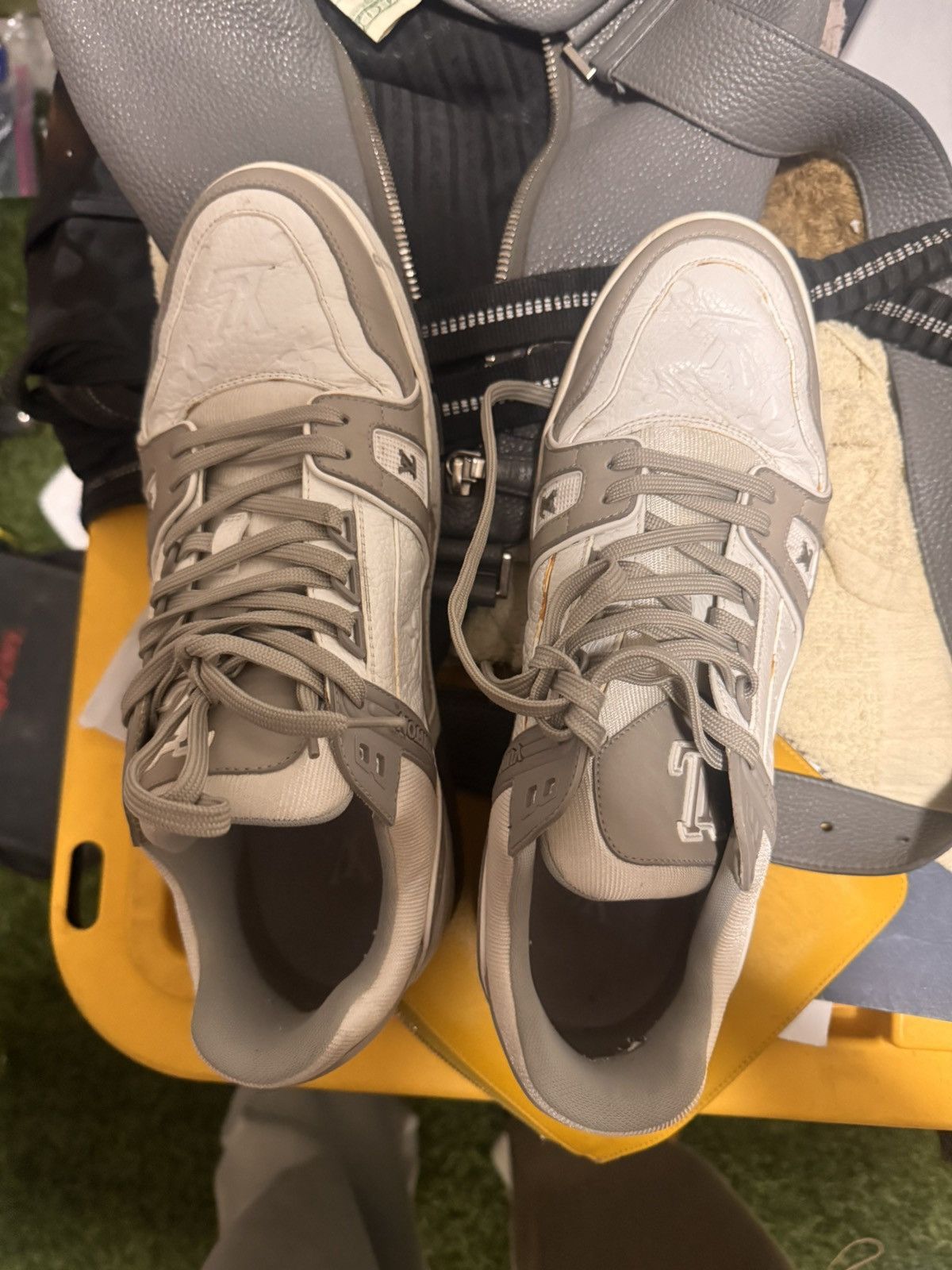 Louis Vuitton louis vuitton trainer gray Size US 10 / EU 43 - 10 Thumbnail