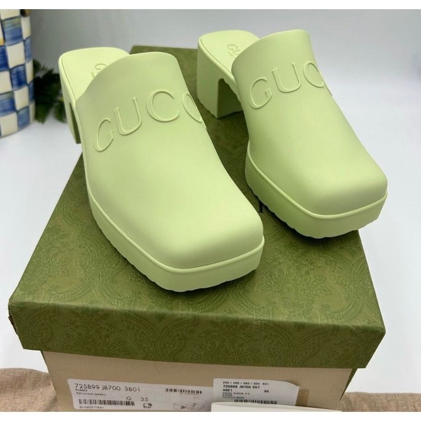 Gucci Women’s Gucci, clog, rubber sandals, size 35 made in Italy Size US 5 / IT 35 - 3 Thumbnail