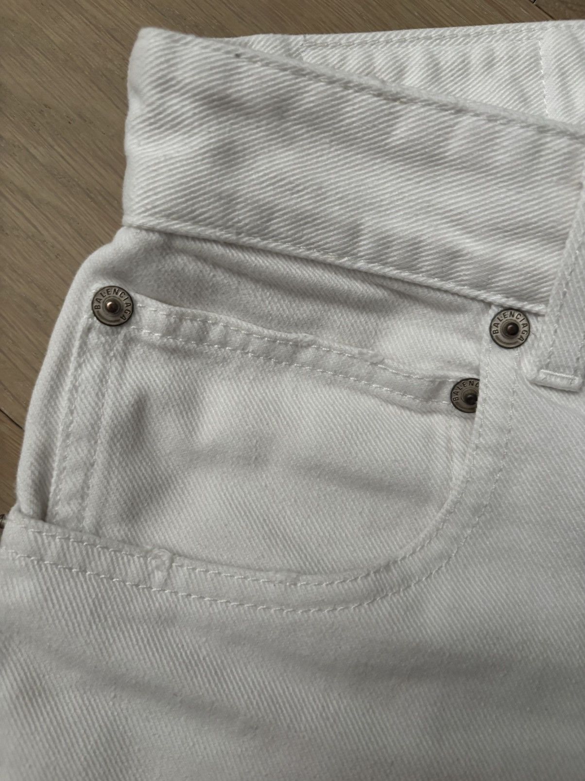 Balenciaga Balenciaga 2024 Straight leg jeans Size US 28 / EU 44 - 6 Thumbnail