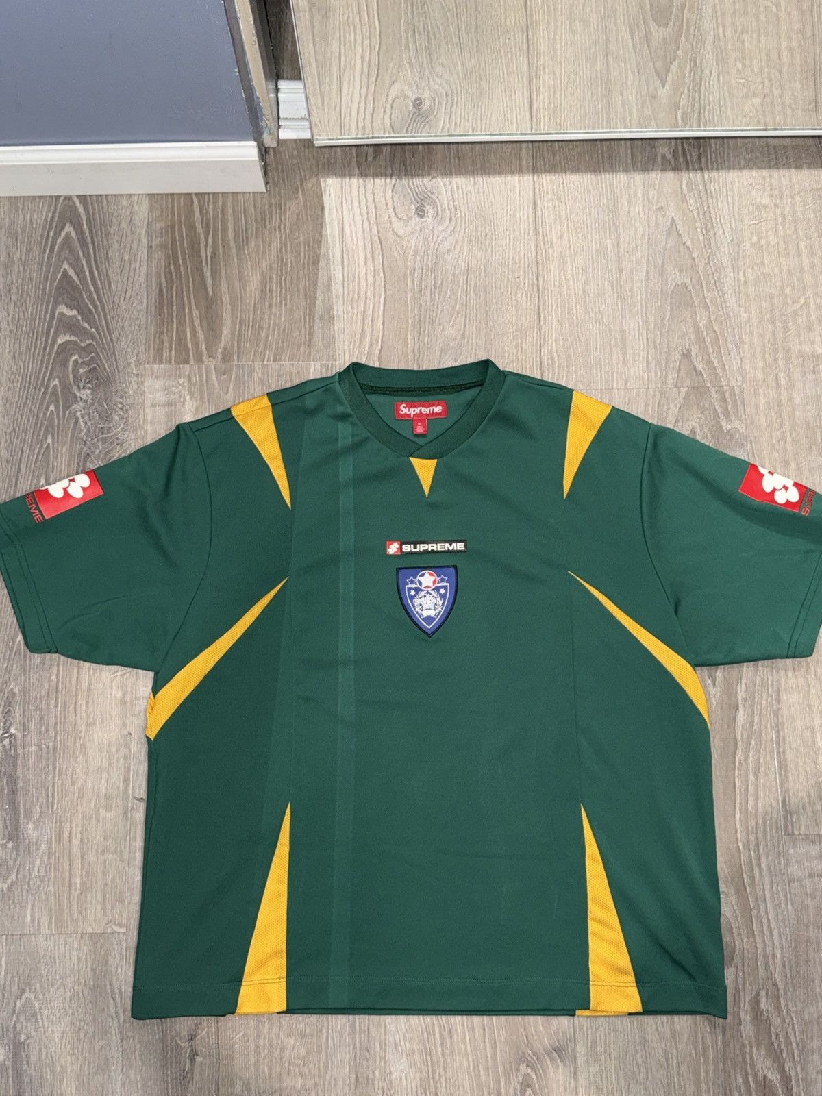 Supreme Crest Soccer Jersey Ｓ Supreme Crest Soccer Jersey (FW24) - $98