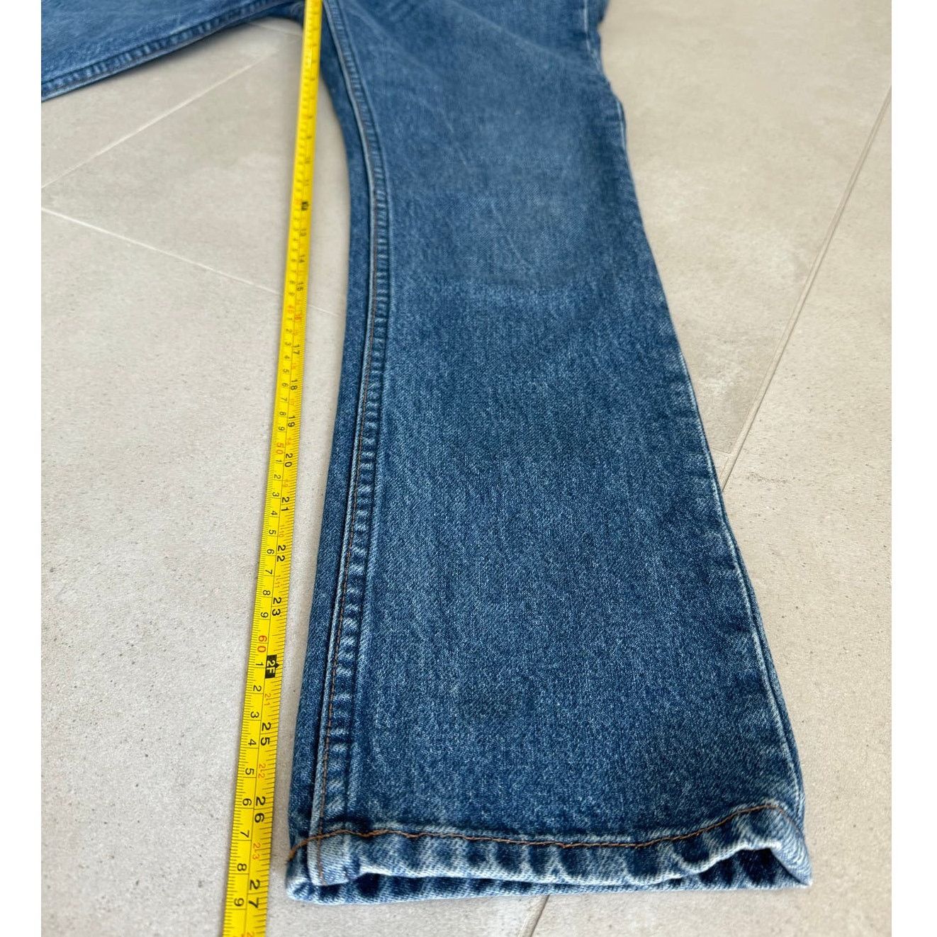 Reformation Reformation Mid Rise Button Straight Leg Jeans, Baltic Wash Size 25" / US 0 / IT 36 - 7 Thumbnail