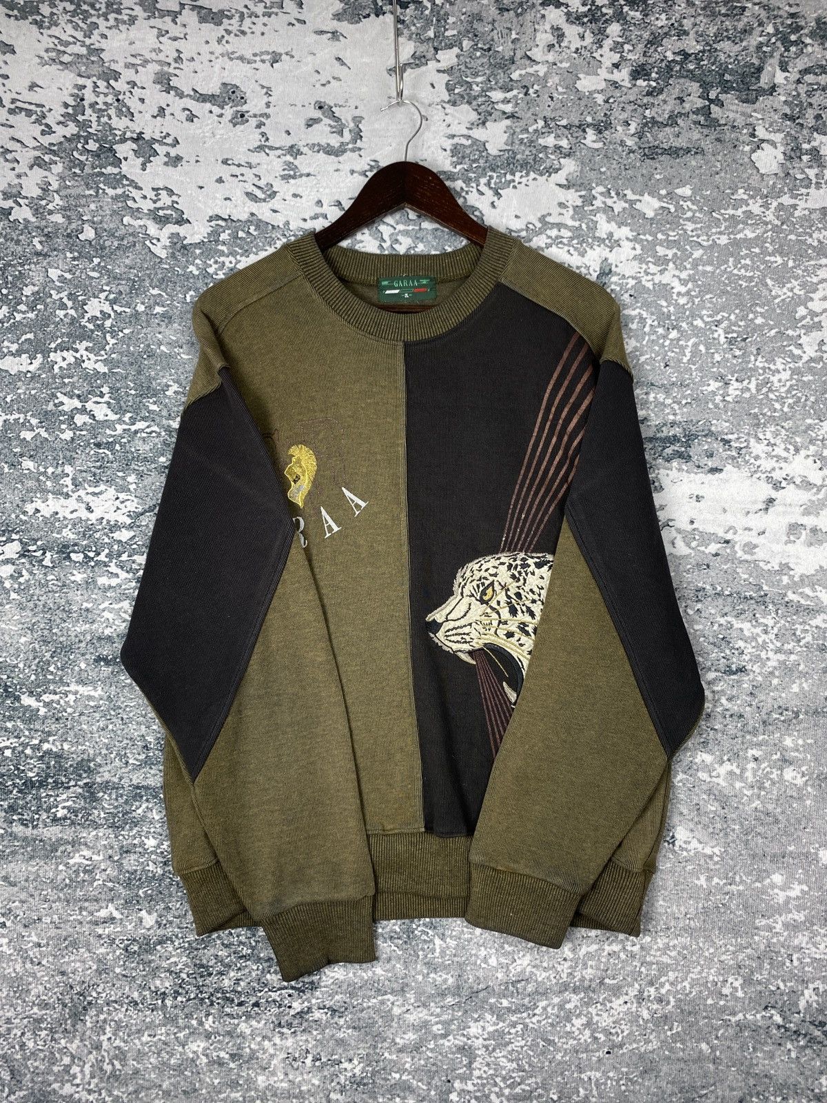 Japanese Brand Vintage Garaa Tiger Art Sweatshirts Size US XL / EU 56 / 4 - 5 Thumbnail