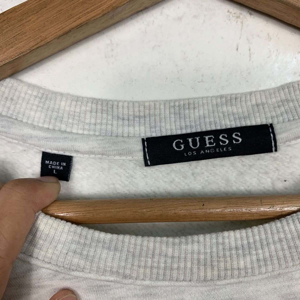 Guess GUESS Small Logo Crewneck Sweatshirt #2818-C127 Size US L / EU 52-54 / 3 - 8 Thumbnail