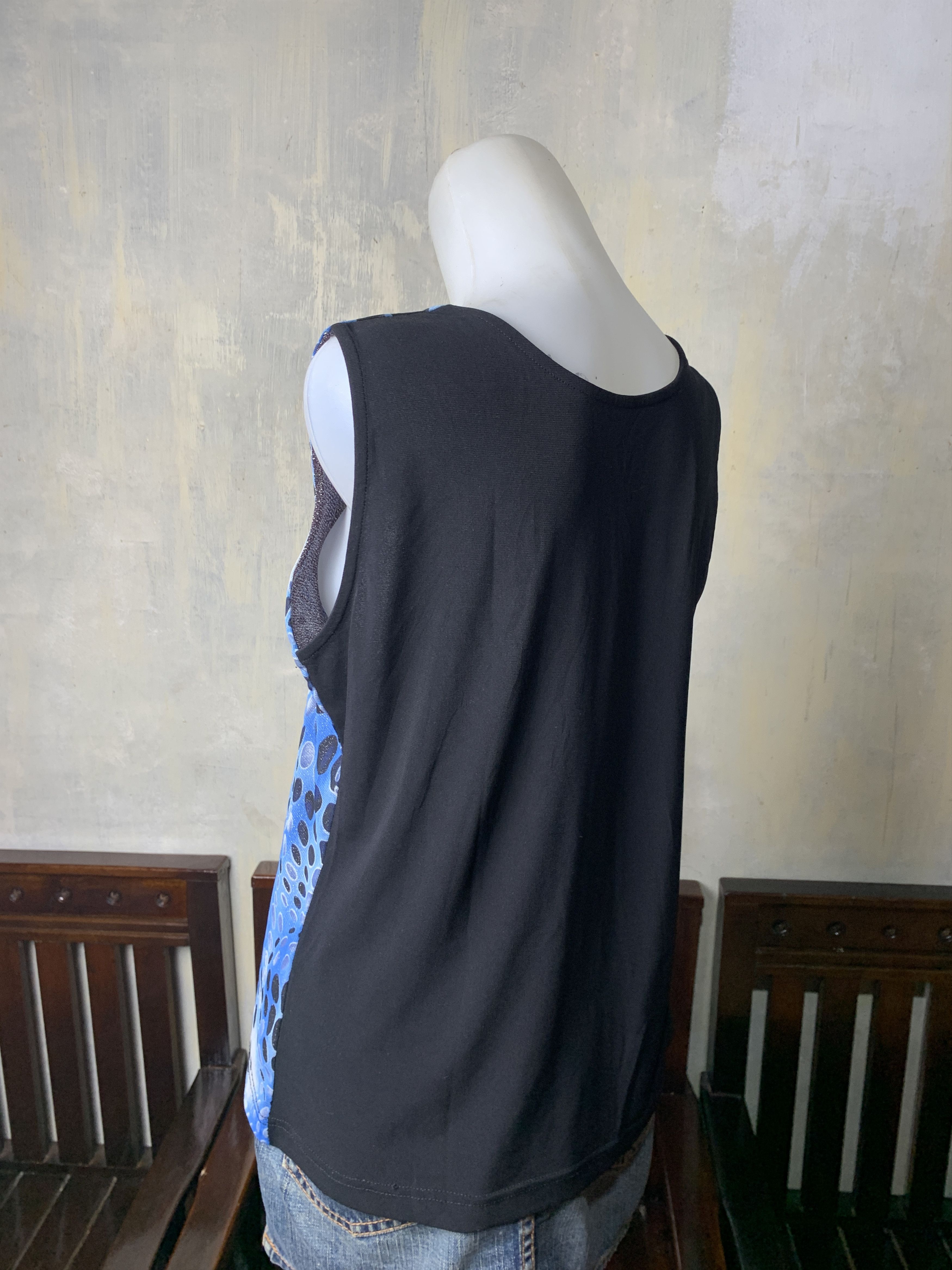 Japanese Brand Illusion Liquidify Glittery Mesh Top (M) Size M / US 6-8 / IT 42-44 - 3 Thumbnail