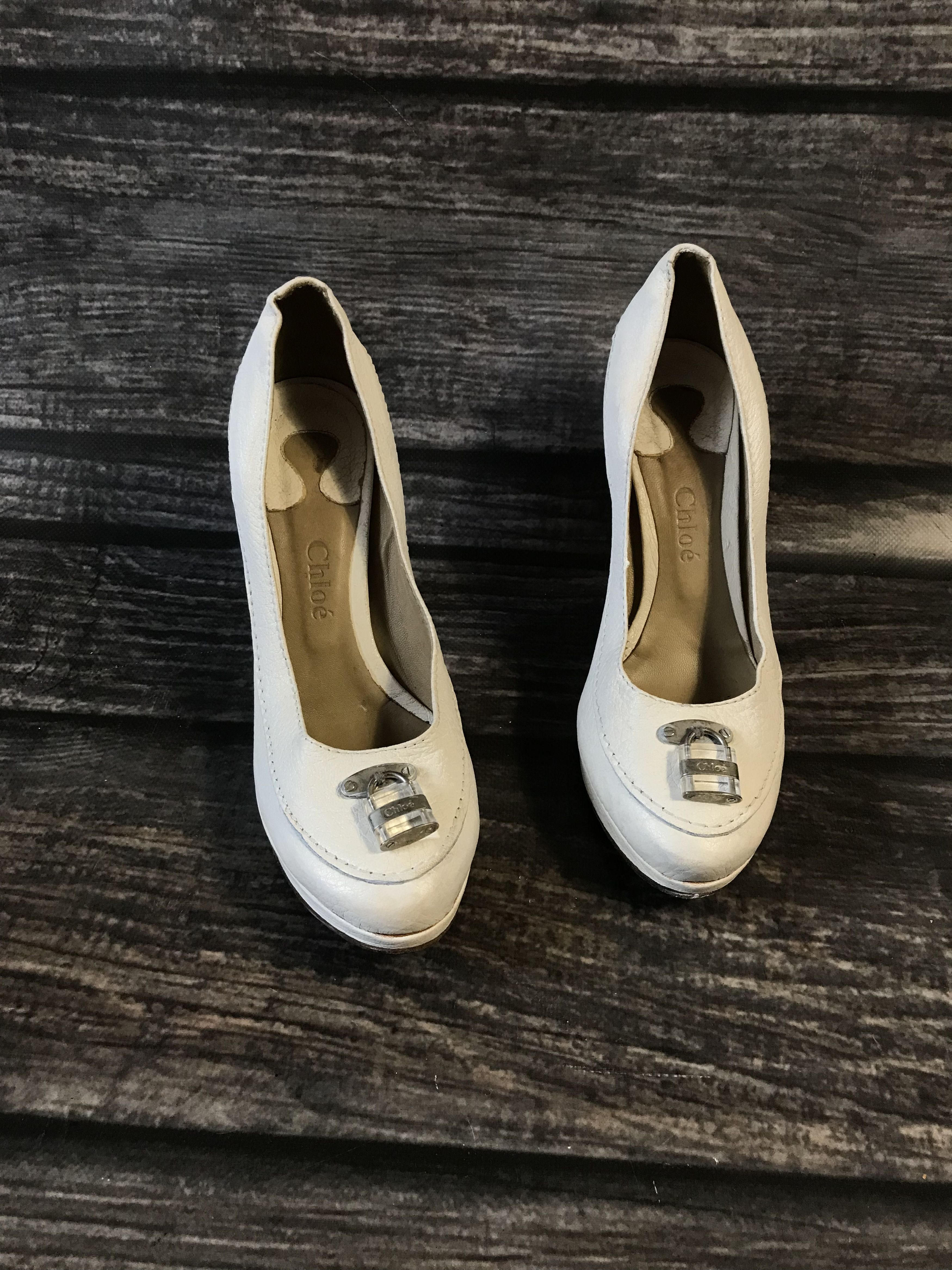 Chloe Chloe Lock Leather Vintage Heels Size US 6 / IT 36 - 8 Thumbnail