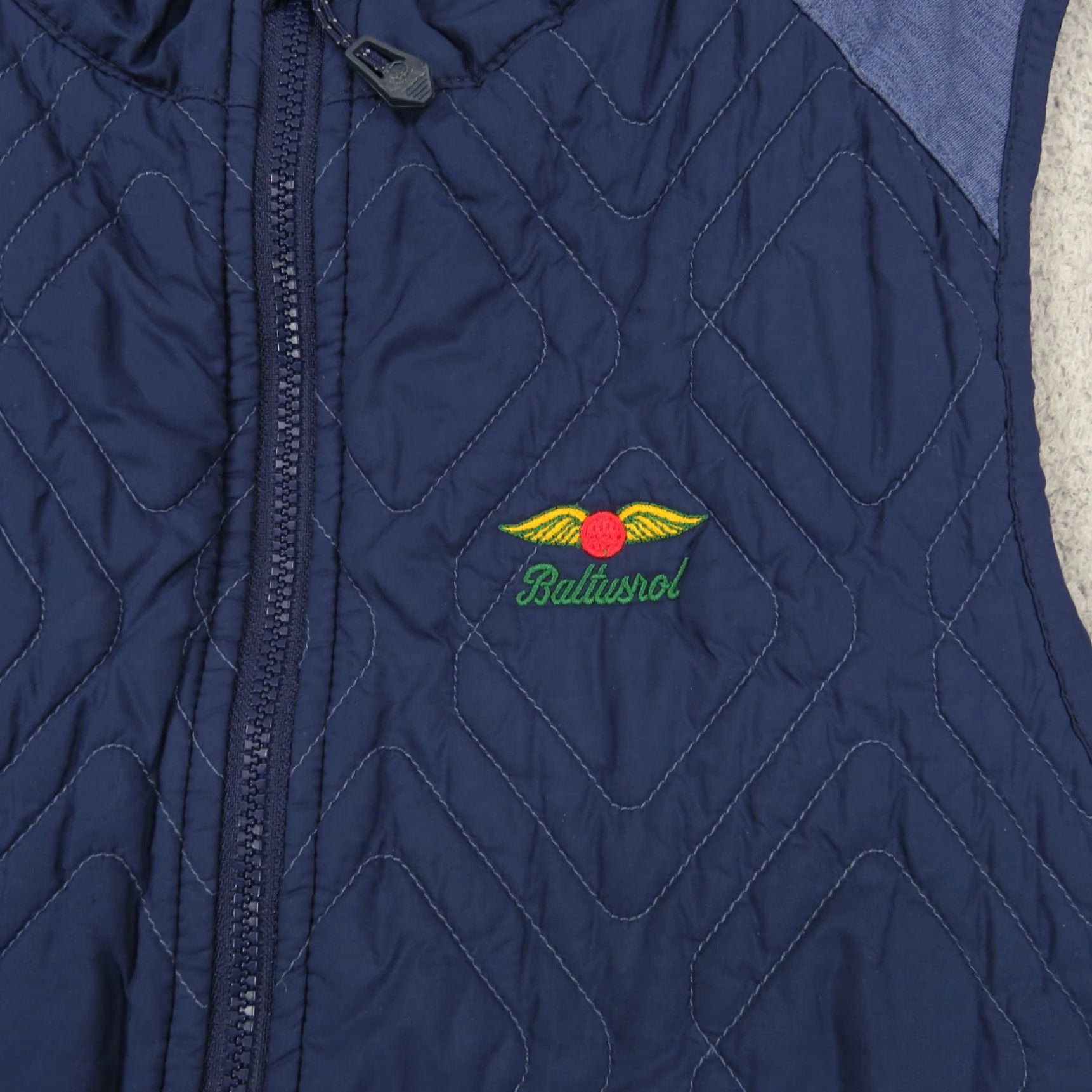 Peter Millar Peter Millar Vest Womens Medium Navy Blue Baltusrol Lizzie Hybrid Quilted Golf Vest Size M / US 6-8 / IT 42-44 - 5 Thumbnail