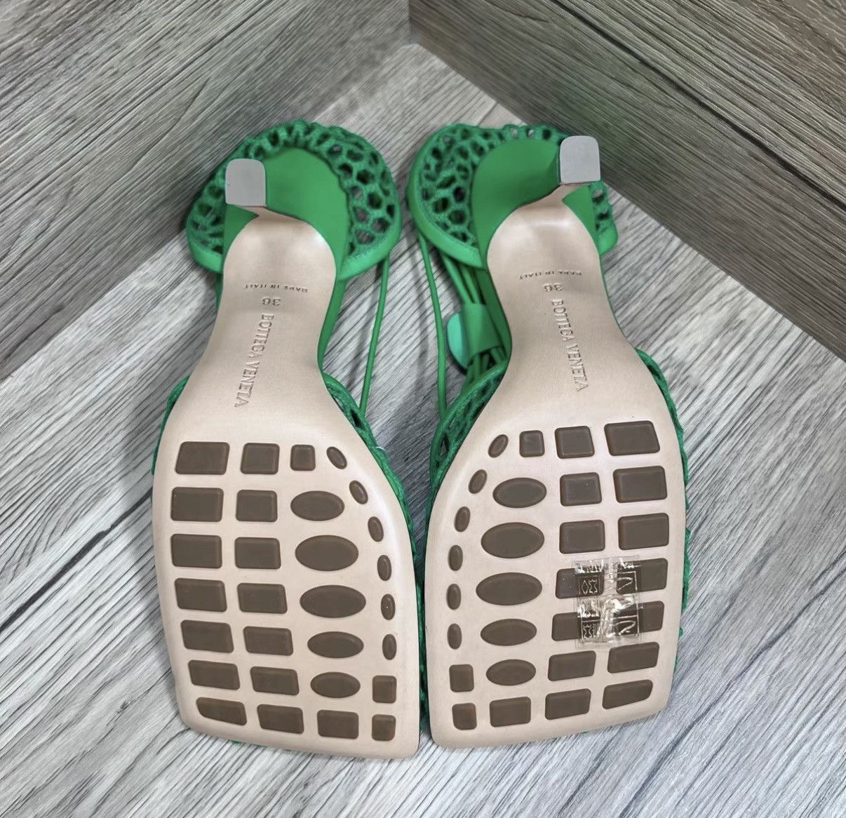 Bottega Veneta Bottega Veneta BV Green Grid Heeled Sandals J41 Size US 6 / IT 36 - 5 Thumbnail