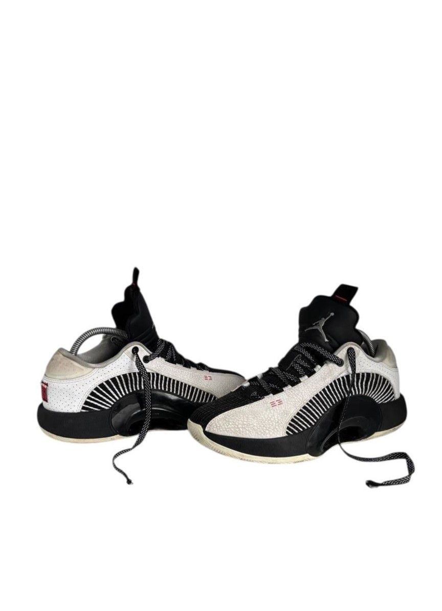 Jordan Brand Air Jordan 35 XXXV Low Top Sneakers Shoes CW2460-101 Size US 9 / EU 42 - 1 Thumbnail