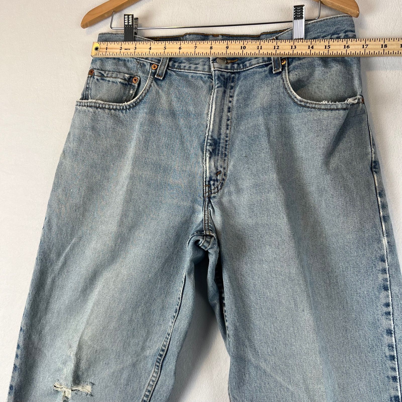Levi's VTG Levis 560 Jeans Men 34x32 Blue Loose 90s Y2K Light Denim Size US 34 / EU 50 - 6 Thumbnail