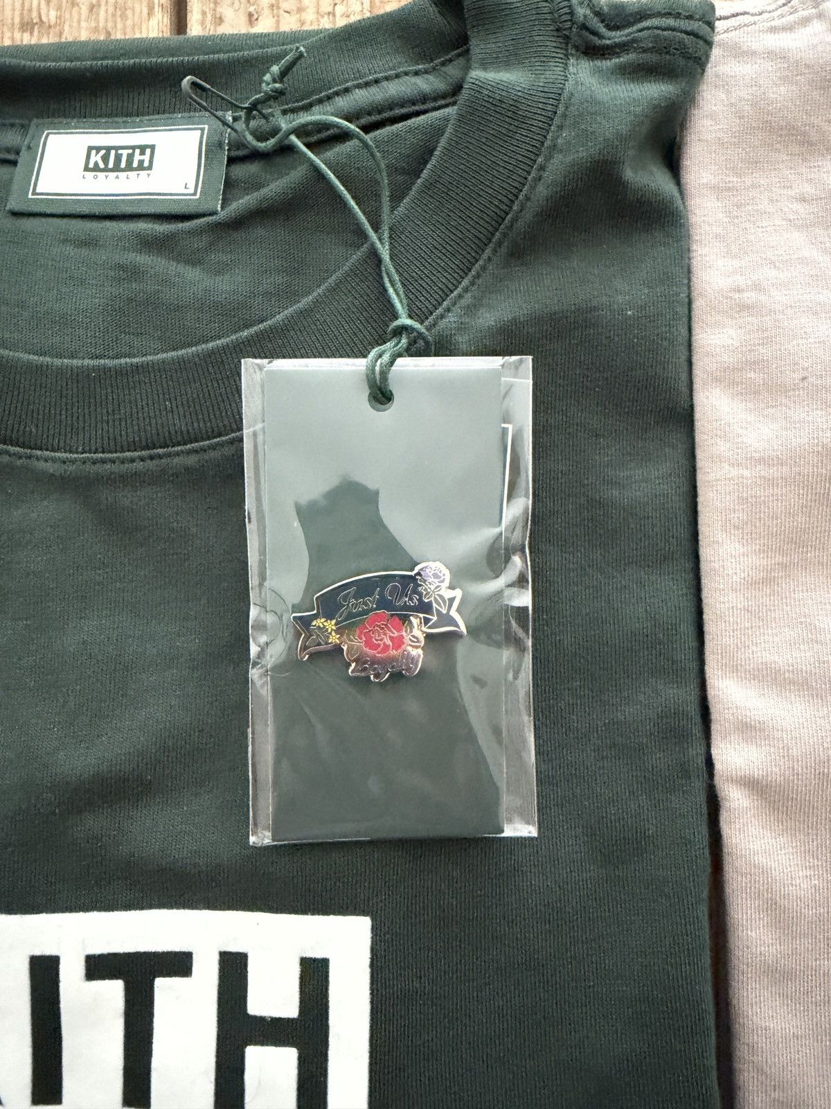 Kith Kith Loyalty Tee & Pins Complete Set Size US L / EU 52-54 / 3 - 6 Thumbnail